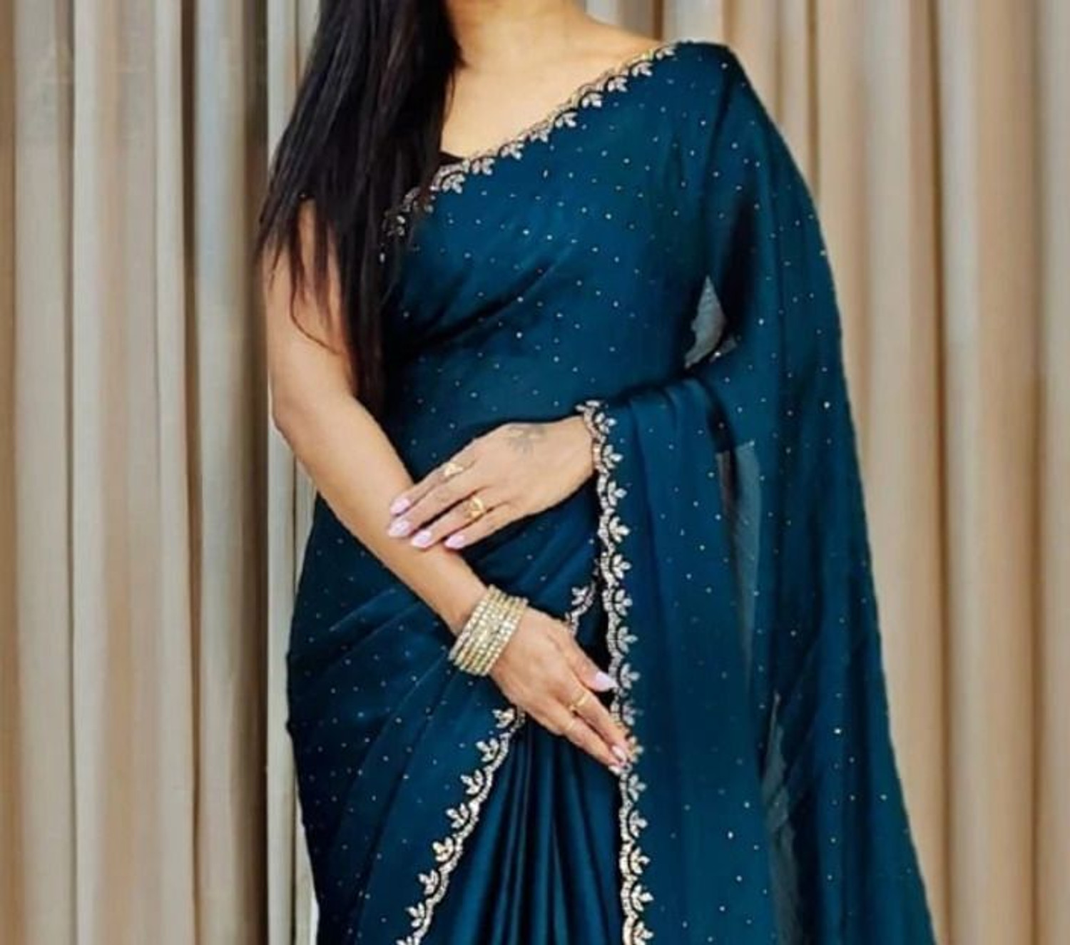 Image of SHAMLI Embellished Bollywood Chiffon Saree