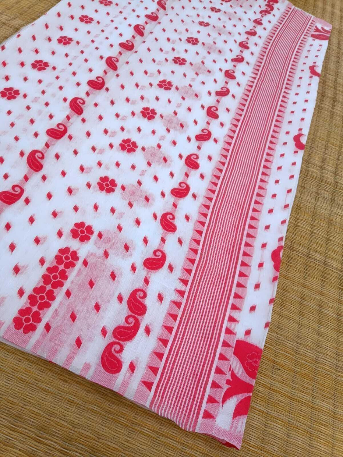 Image of KhayaFashion Floral Print Tant Cotton Silk Saree