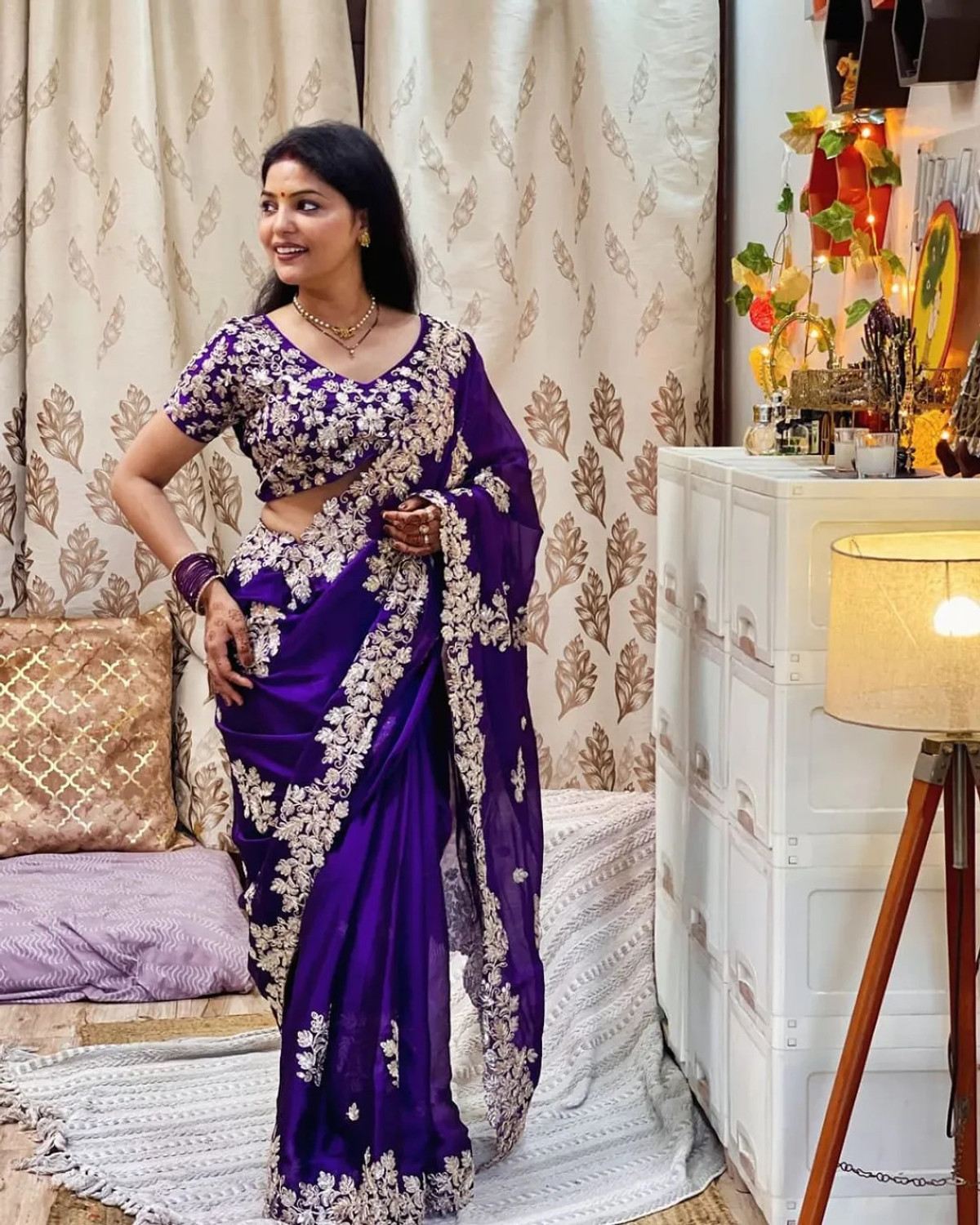 Image of sadika Embroidered Bollywood Silk Blend Saree