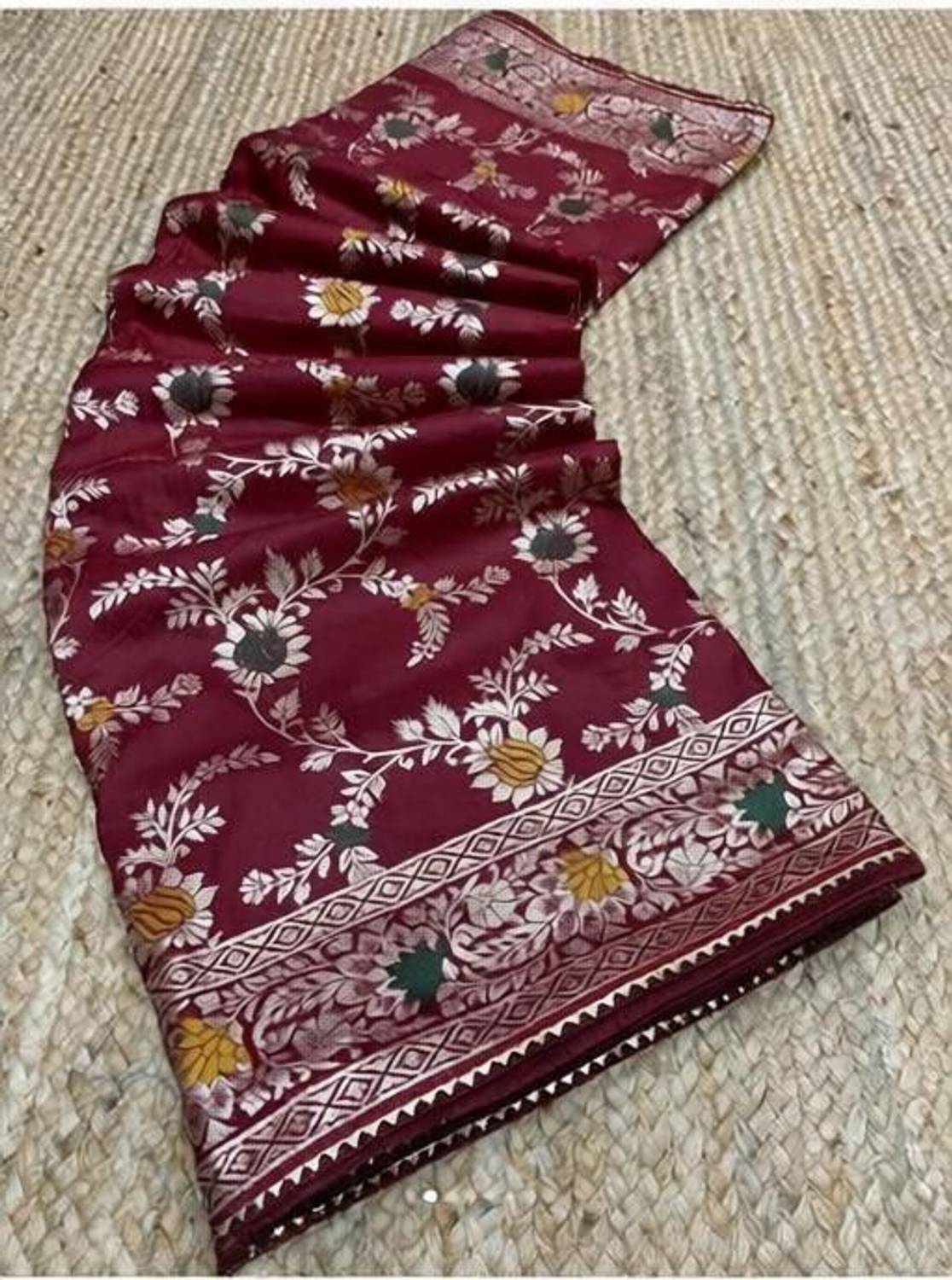 Aachari Floral Print Kanjivaram Jacquard, Pure Silk Saree