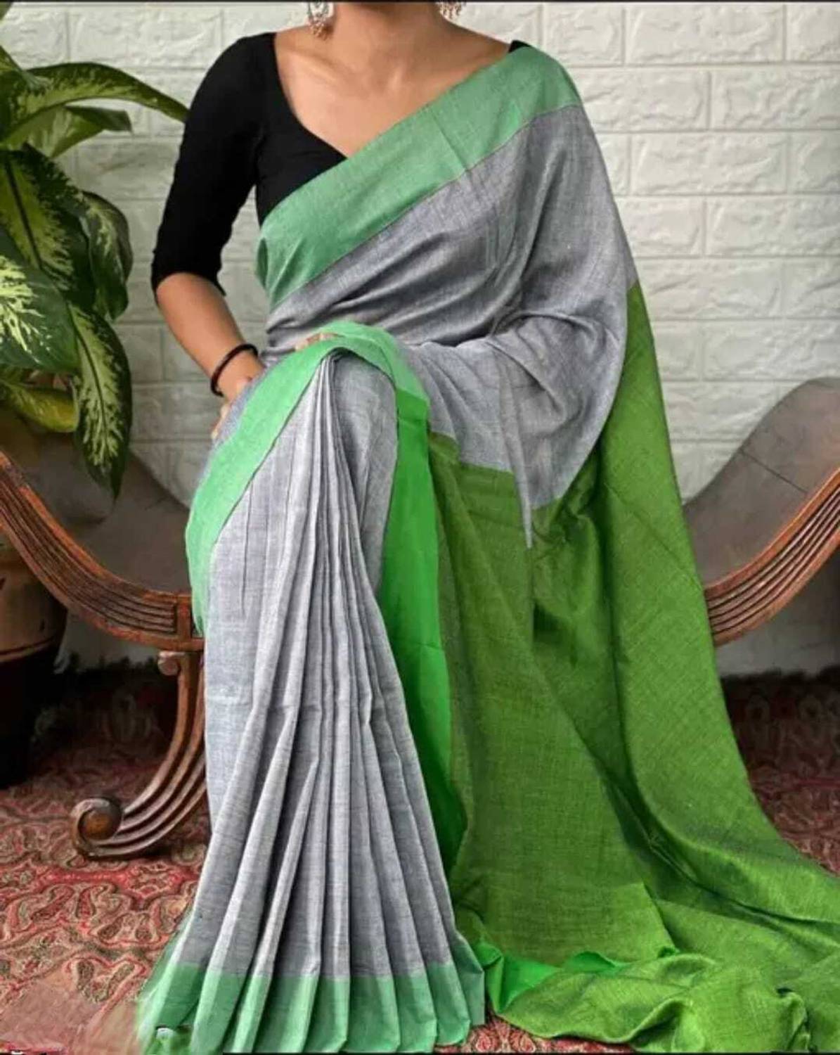 Swapna boutique Solid/Plain Handloom Pure Cotton Saree