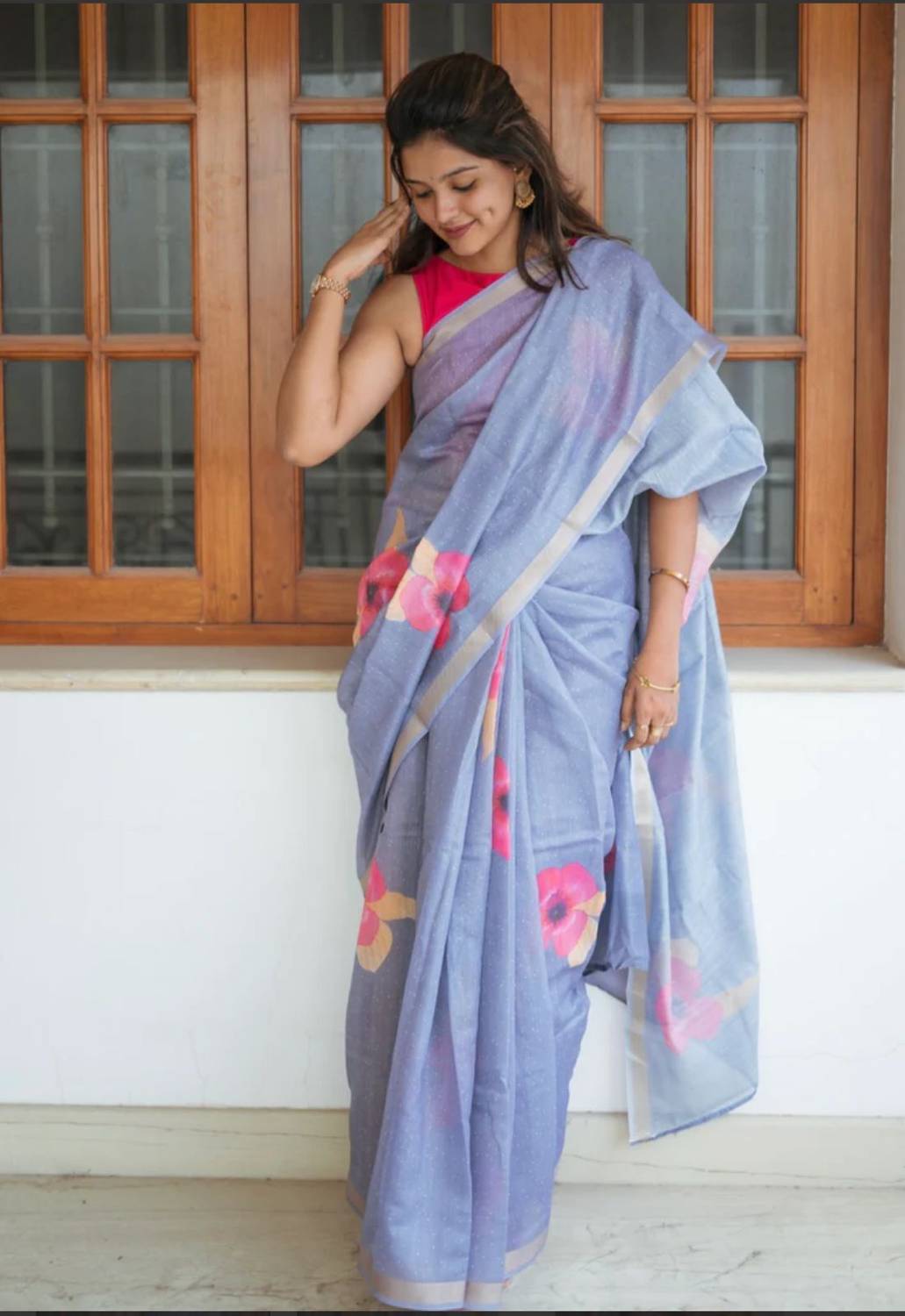 SDGRATITUDE Digital Print, Floral Print Daily Wear Linen Saree