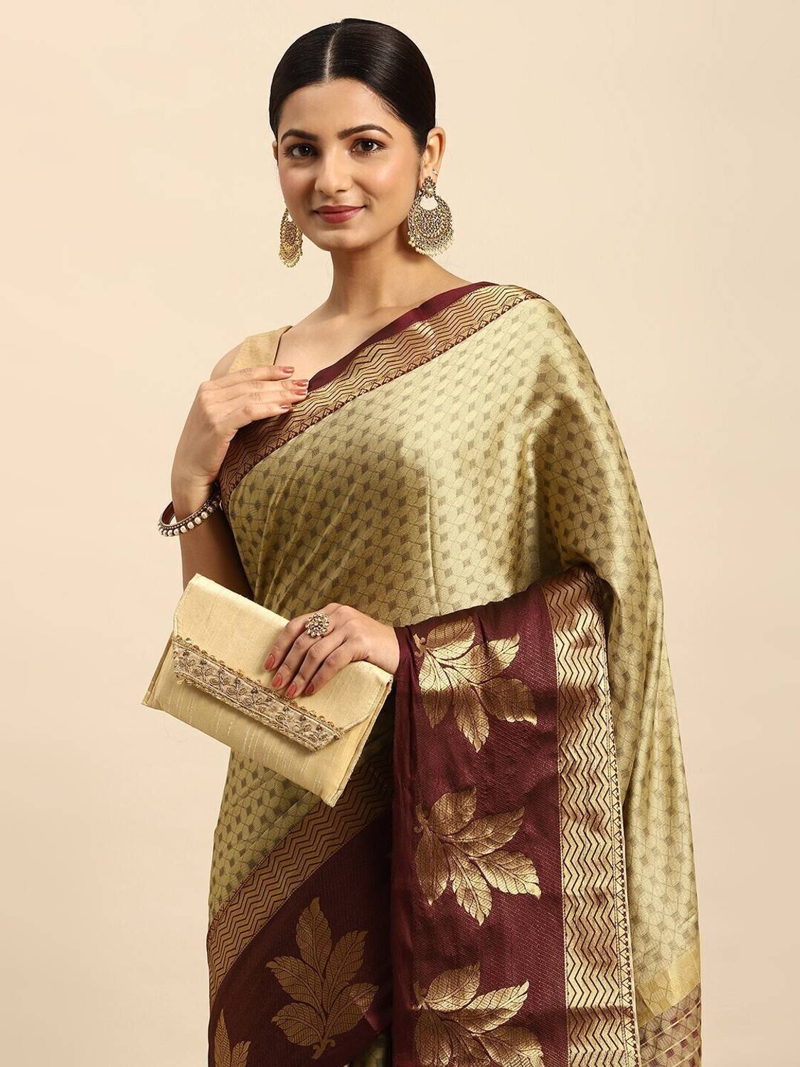 WINKLECART Geometric Print Jamdani Cotton Blend Saree (Beige)