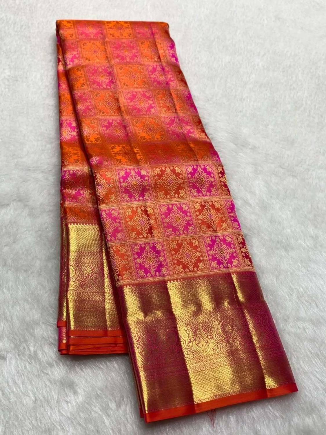 KRIYANSH Woven Banarasi Jacquard, Art Silk Saree