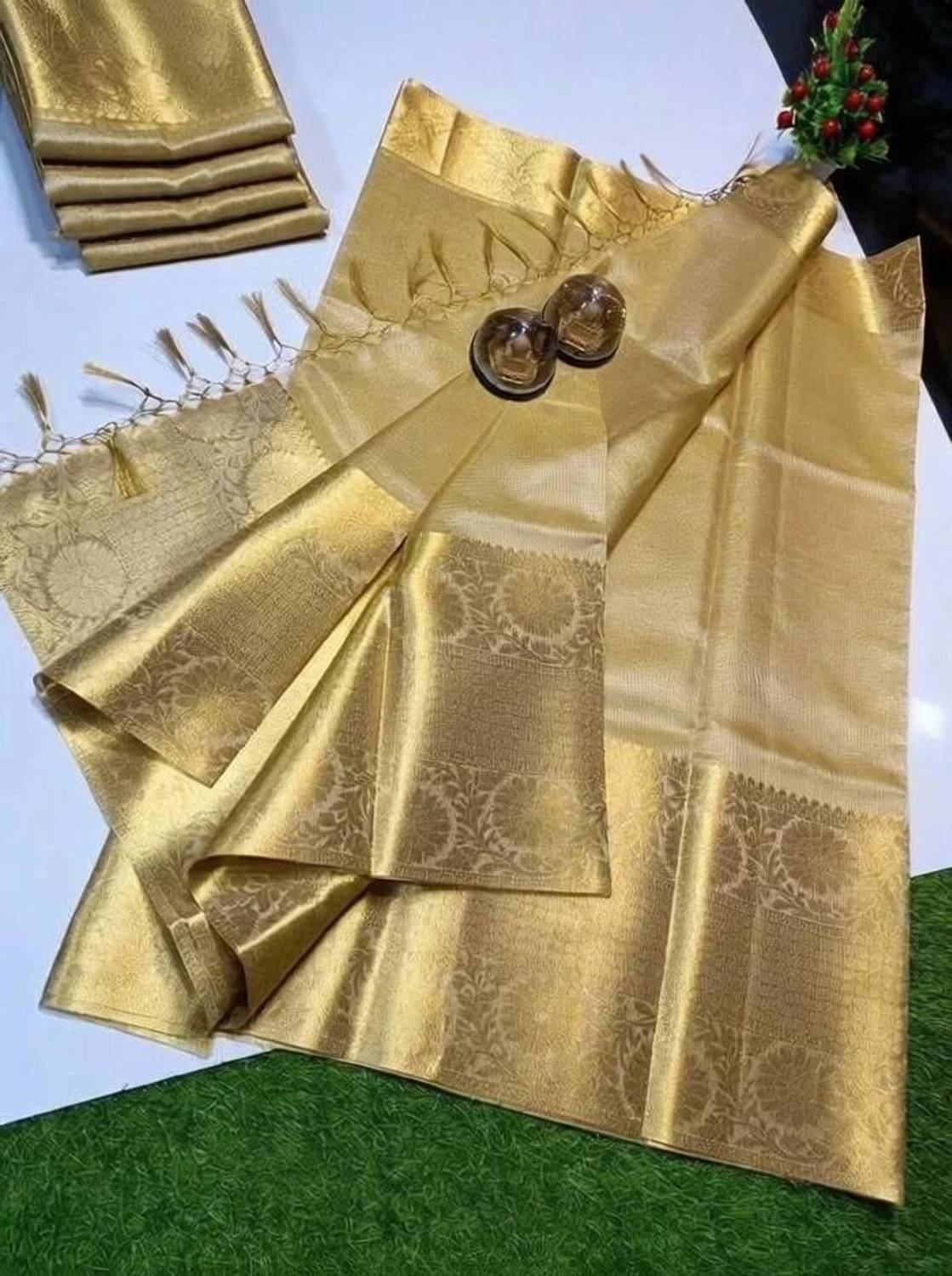 Bunkari Sarees Woven Banarasi Tissue Saree