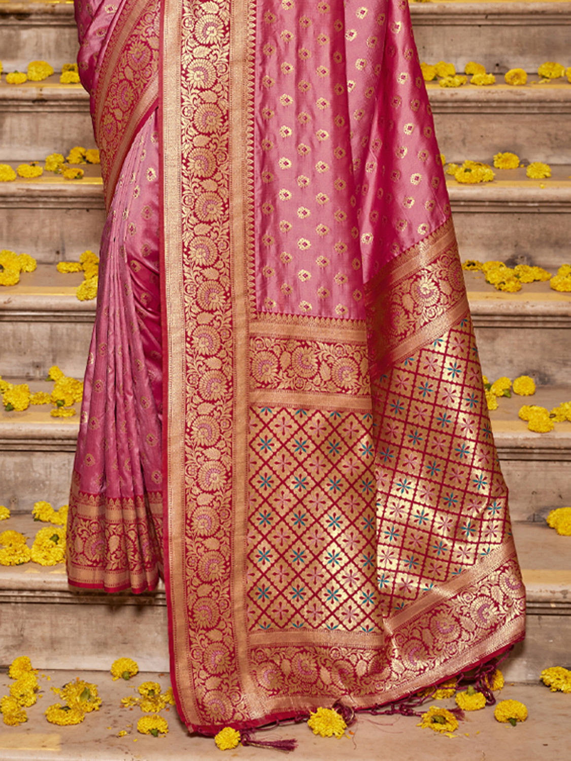 Image of Sutriti Woven, Self Design, Temple Border Banarasi Silk Blend Saree