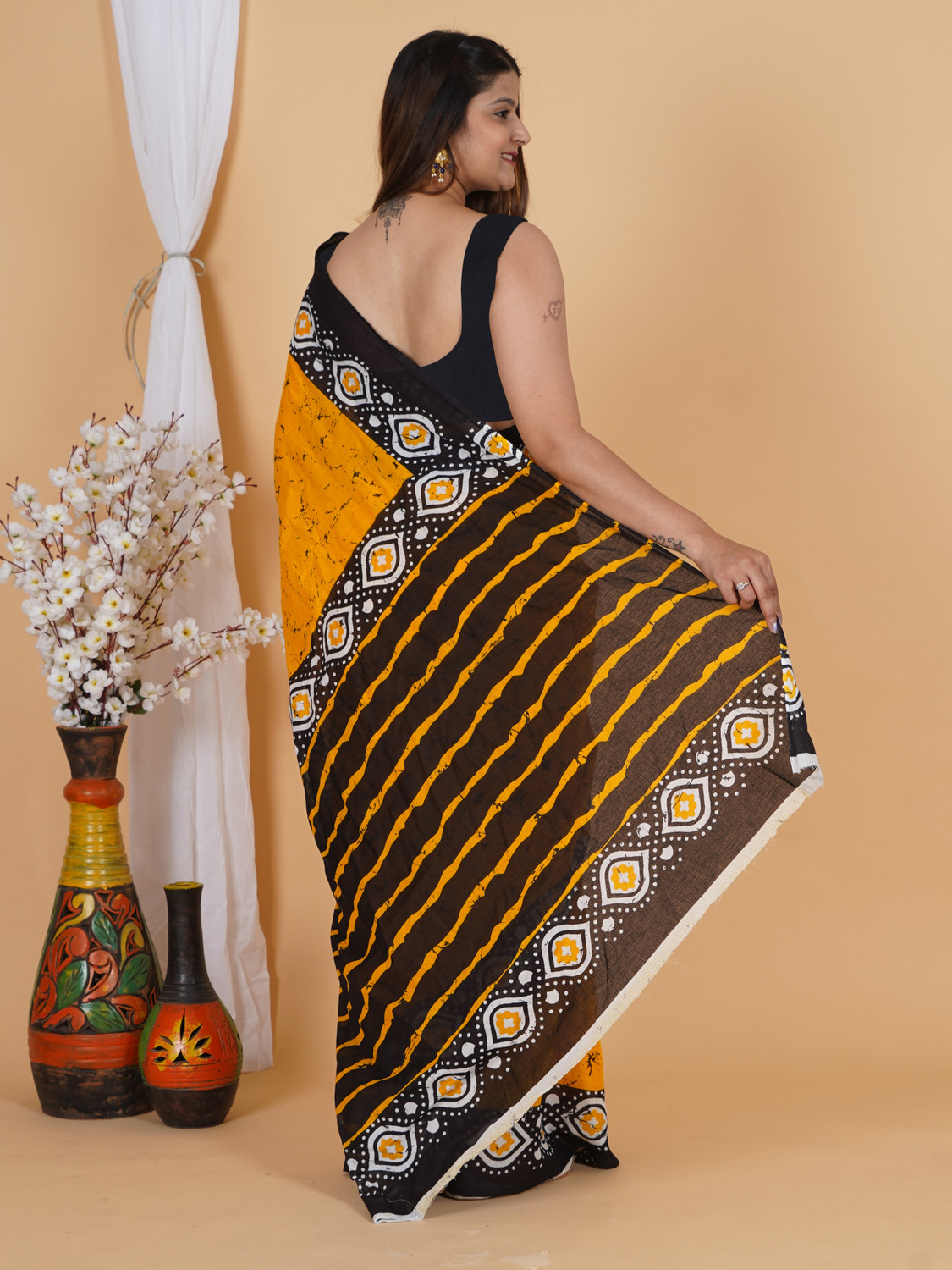 Image of latest cotton mulmul saree Printed, Blocked Printed, Hand Painted Ikkat Pure Cotton Saree