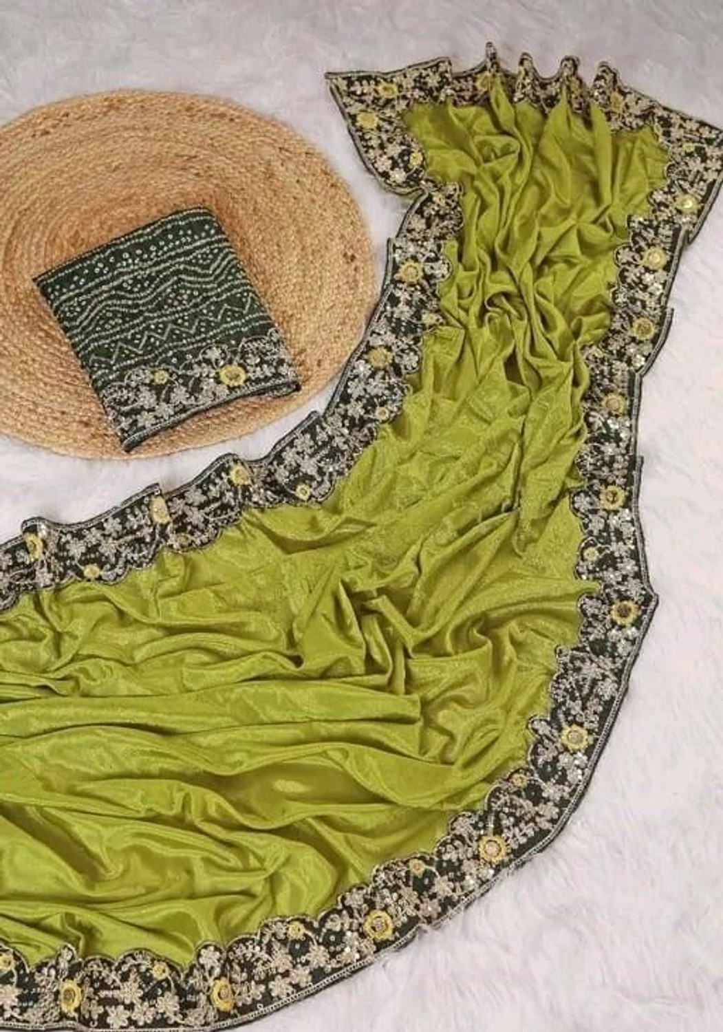Image of HouseOfCommon Solid /Plain Bollywood Silk Blend Saree
