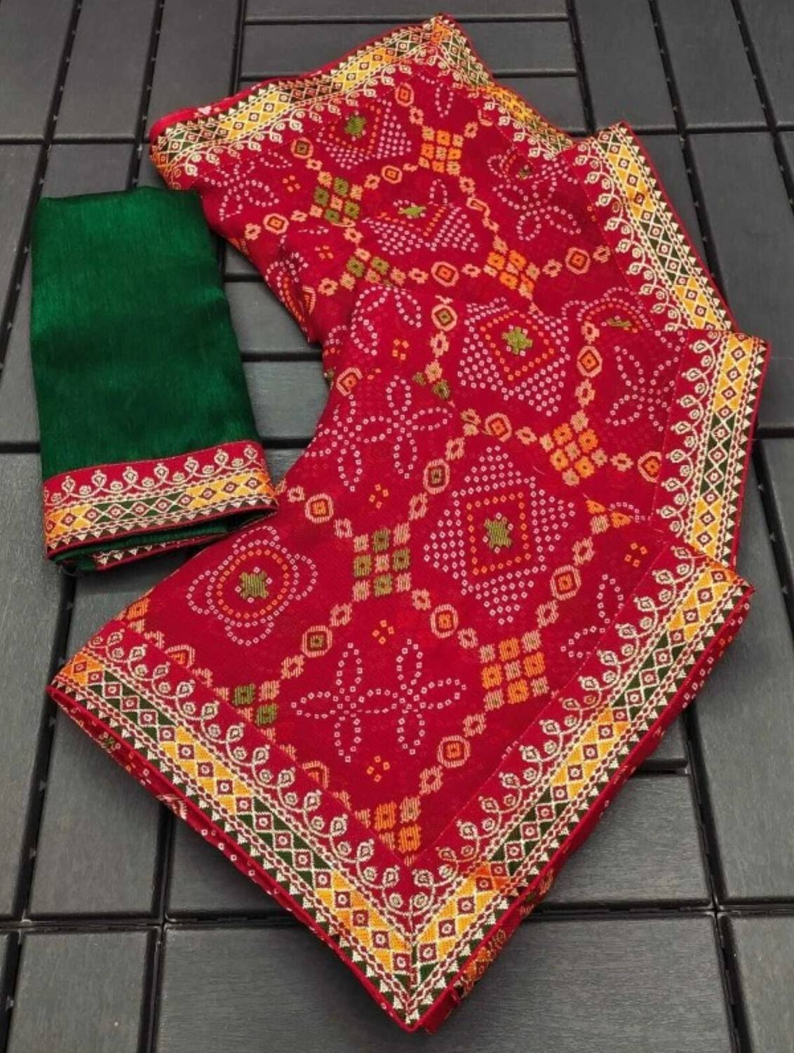 Sadhicreation Sadhcreation Printed Bandhani Georgette Saree, Red - Image 2
