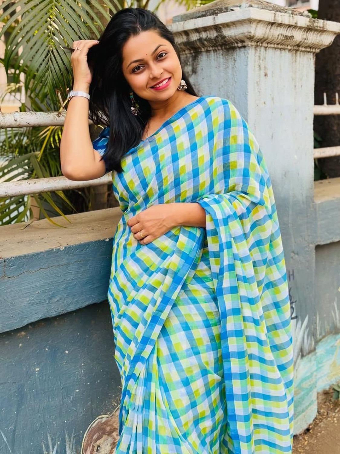 Image of TWRIL Checkered Handloom Mulmul Saree