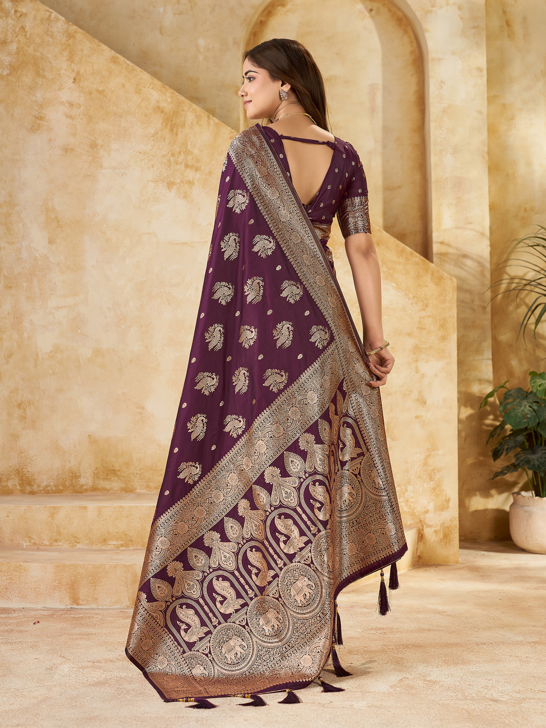 Image of Mehrang Woven Banarasi Silk Blend Saree