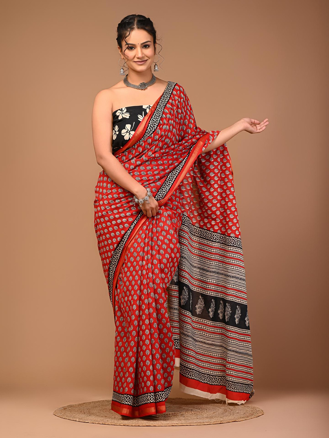 Image of LOVWEAR Printed Ikkat Pure Cotton Saree