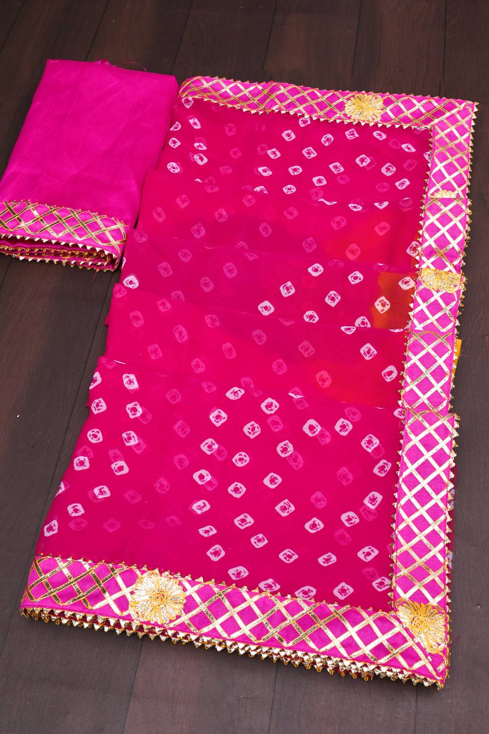 ASTEYAM Printed Bandhani Georgette Saree