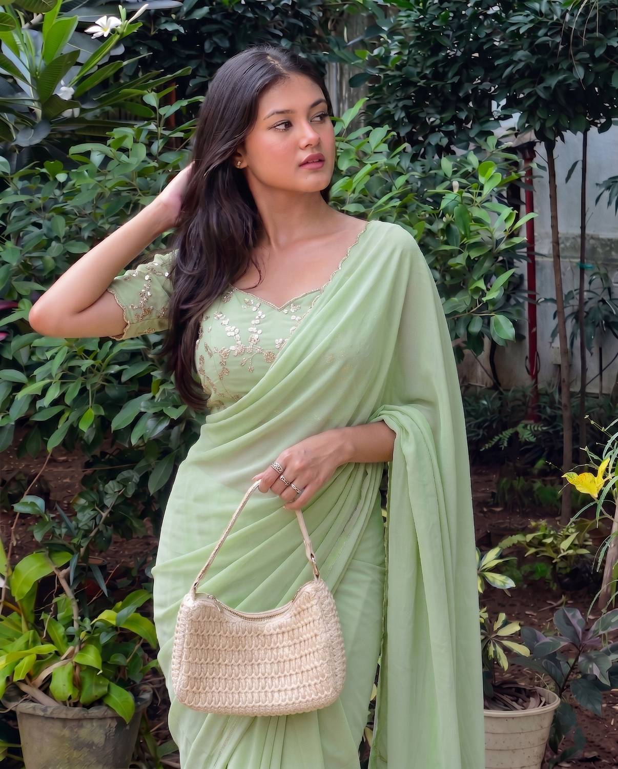 AMIYASILKMILLS Solid/Plain Daily Wear Georgette Saree