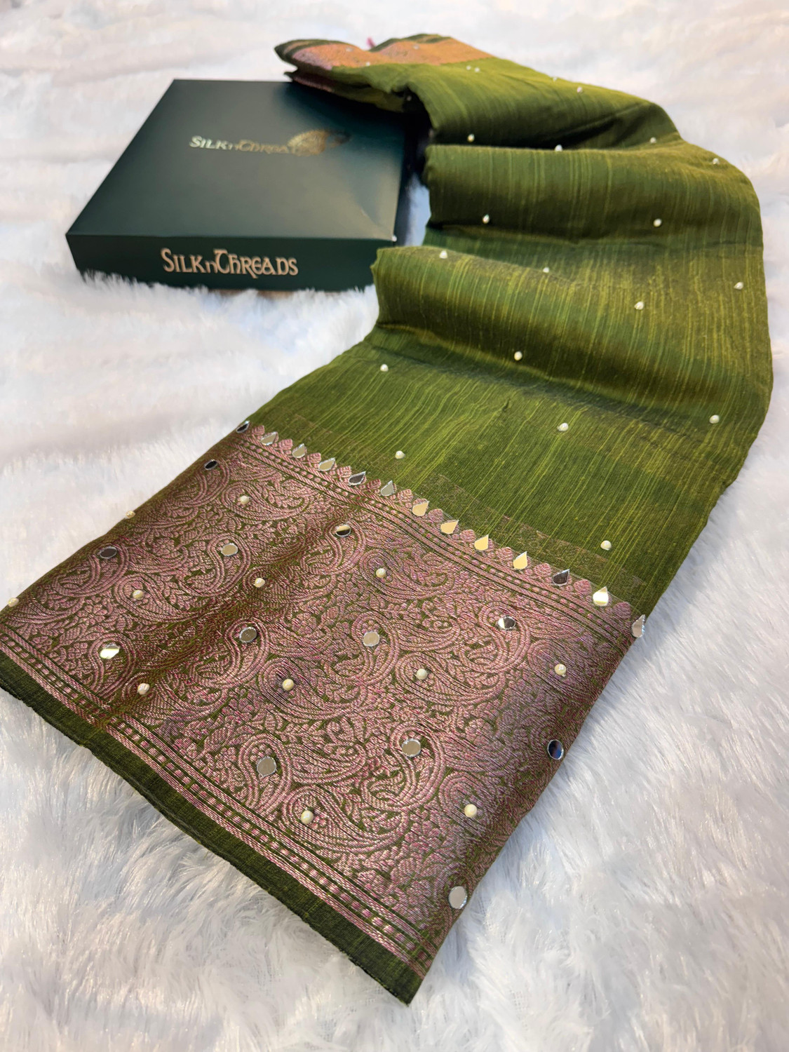 Image of Banaras silk palace Woven Banarasi Cotton Silk Saree (Green)