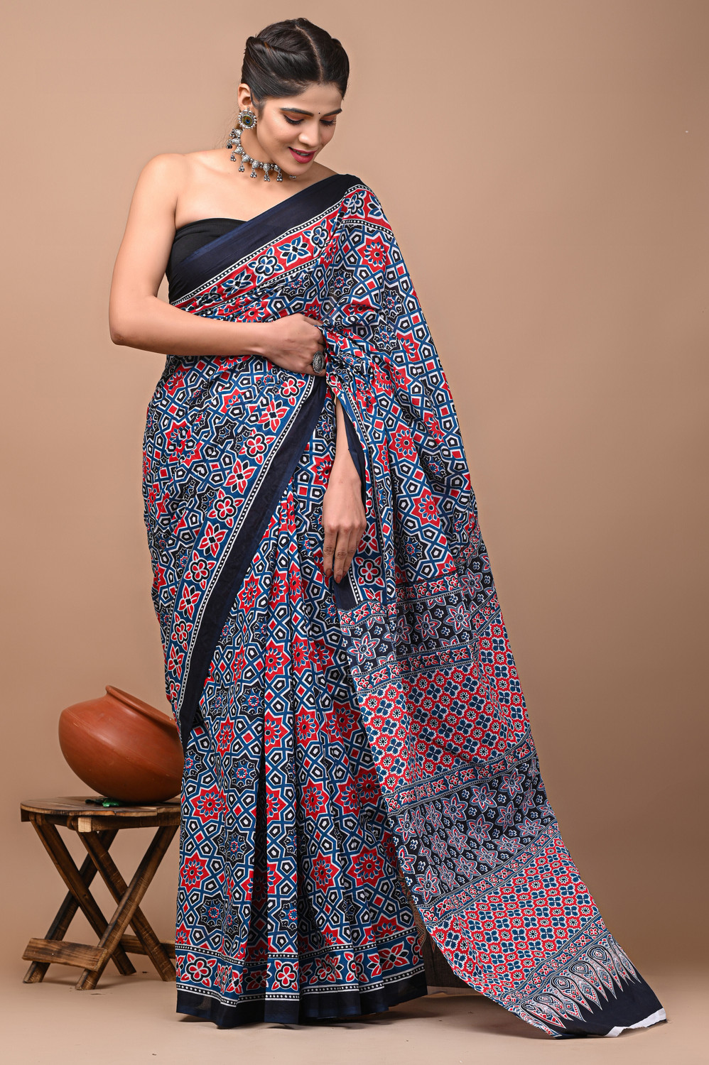 Image of Threadier Blocked Printed Saree with Attached Blouse Pure Cotton Saree