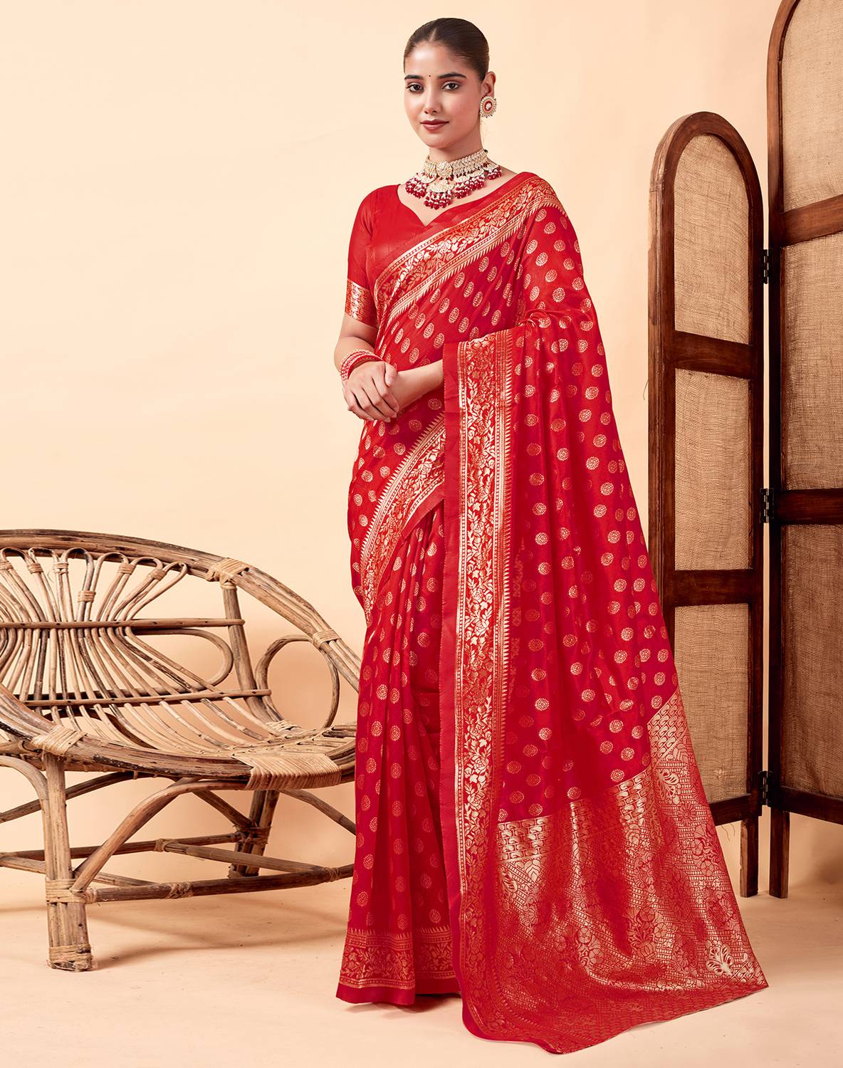 Siril Woven, Self Design Banarasi Art Silk Saree (Red, Gold)
