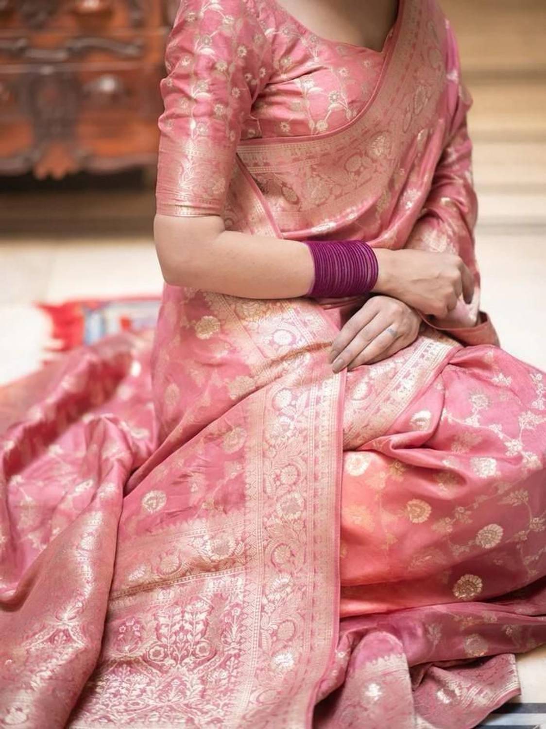 AWRIYA Woven Banarasi Raw Silk Saree