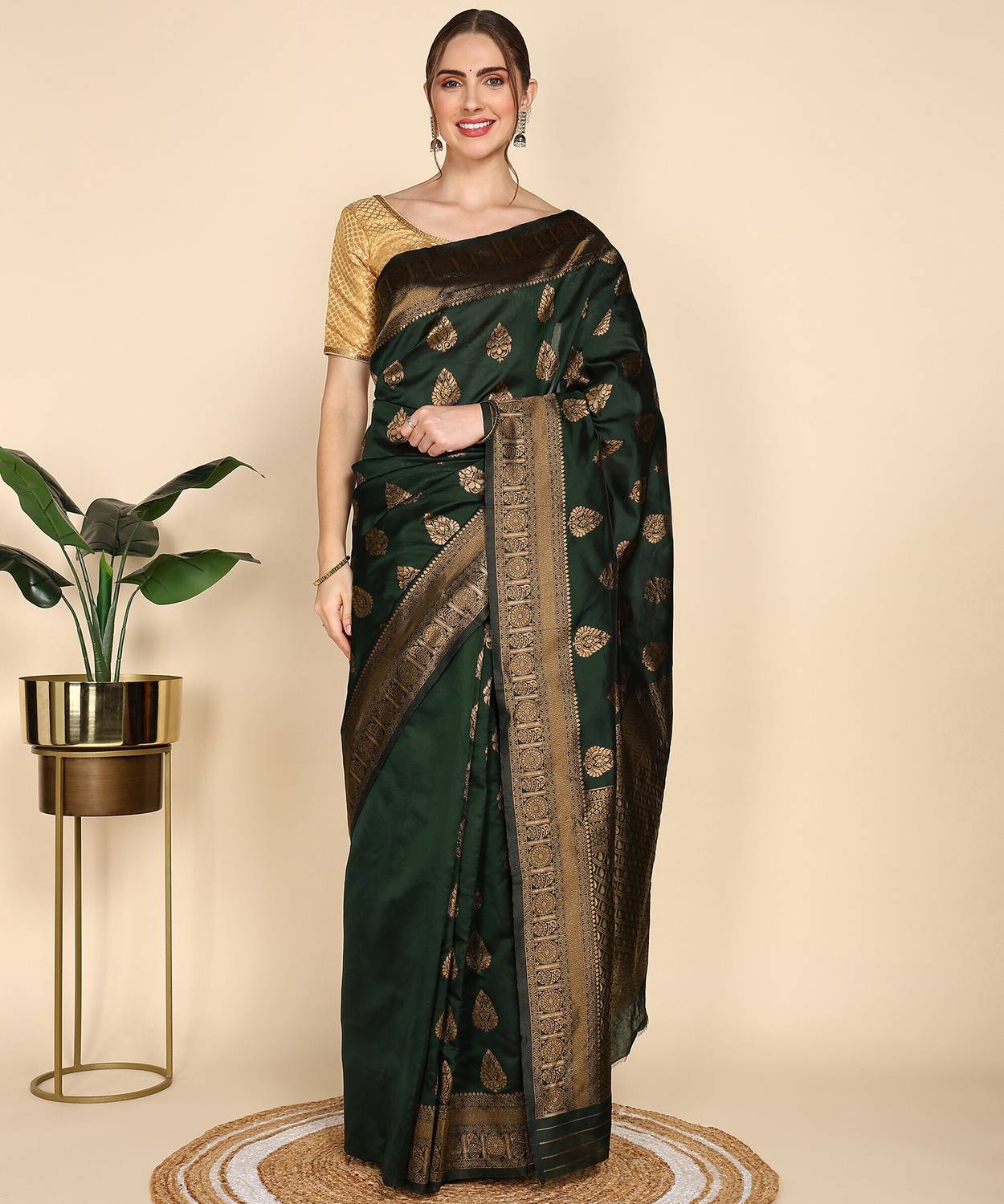 Anmi Woven Kanjivaram Pure Silk, Art Silk Saree