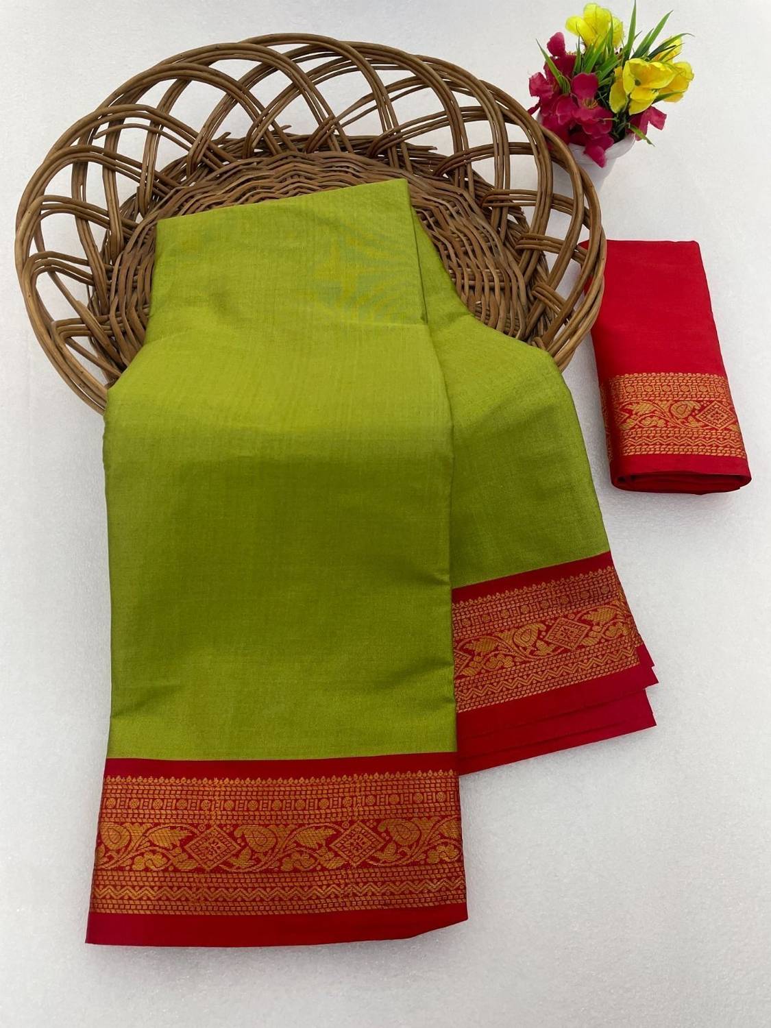 AMARQUEEN Woven Pochampally Cotton Silk Saree