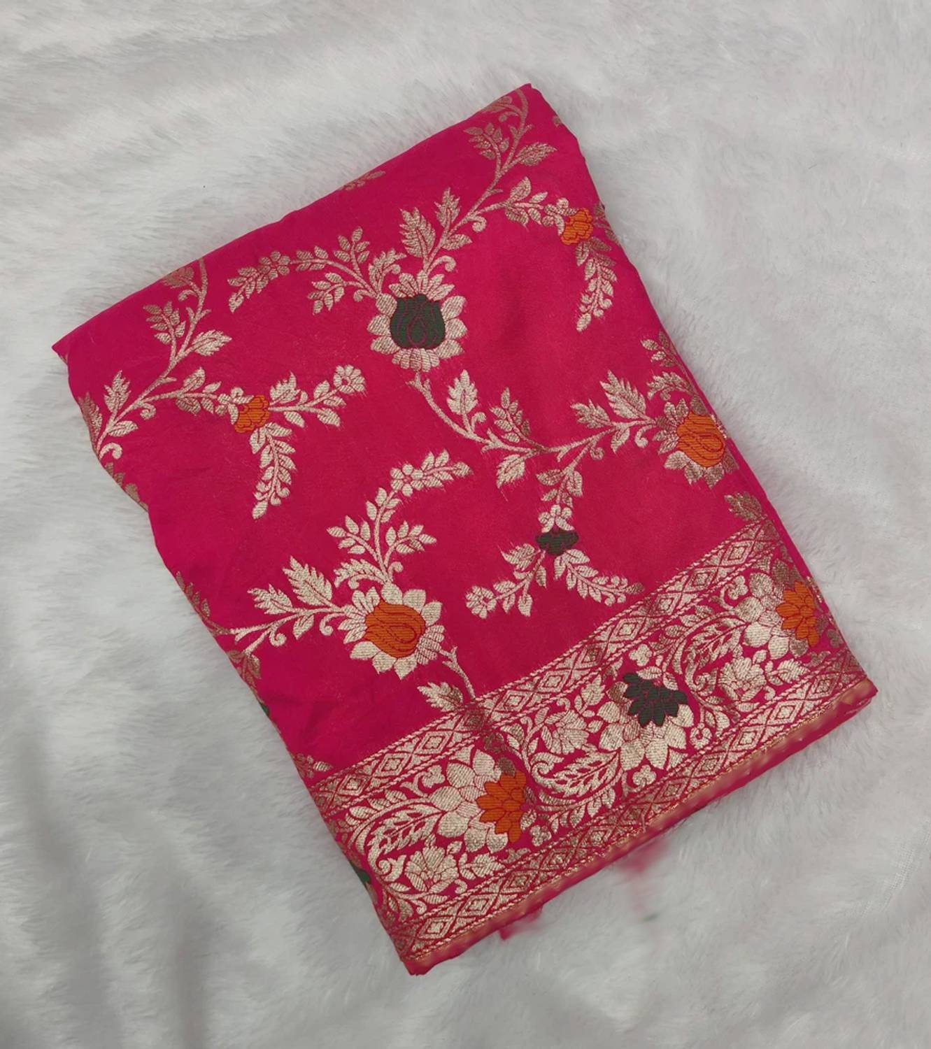 KanjiQueen Woven, Self Design Banarasi Silk Blend, Pure Silk Sare