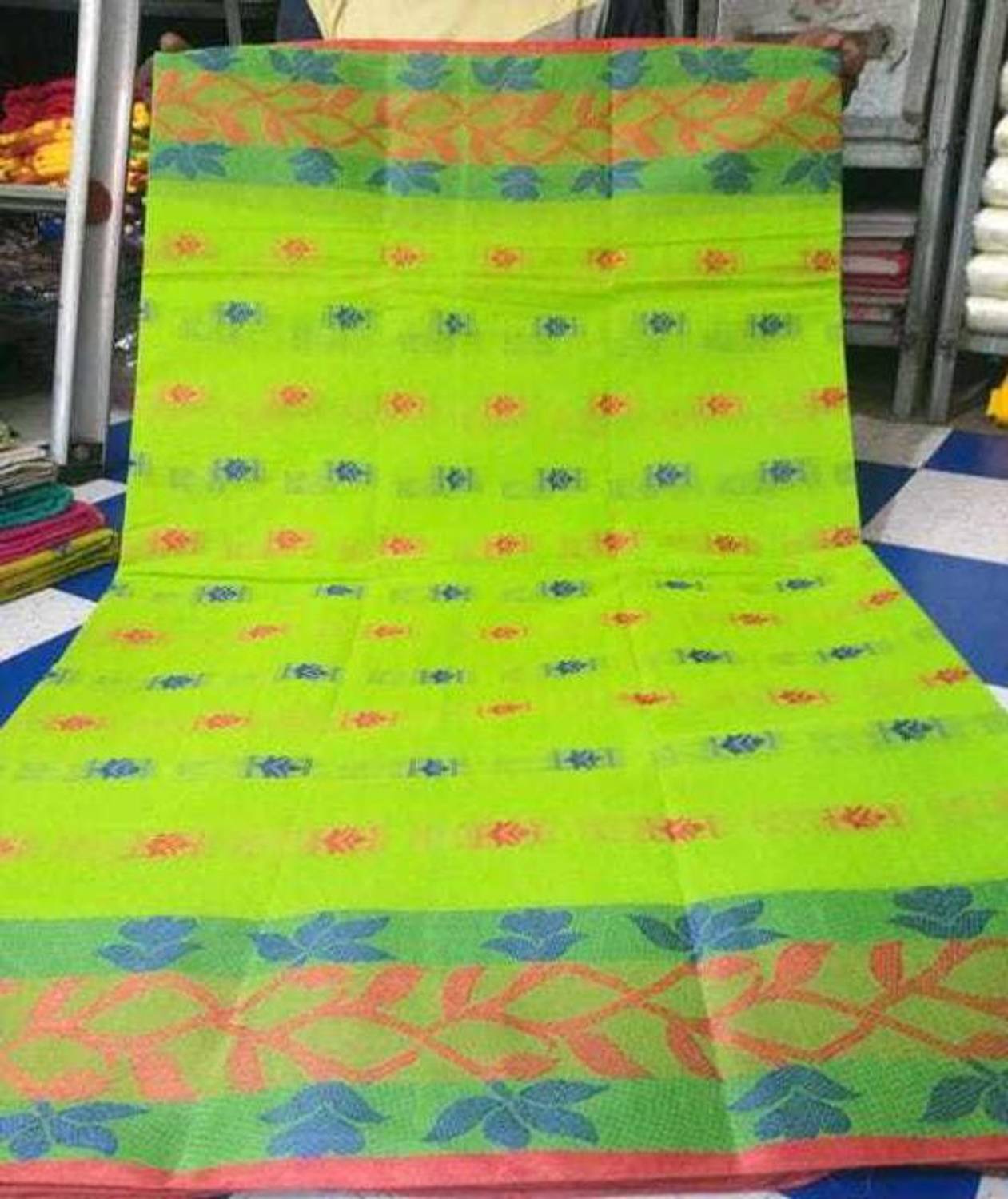 Barshaa Floral Print, Woven Tant Pure Cotton Saree