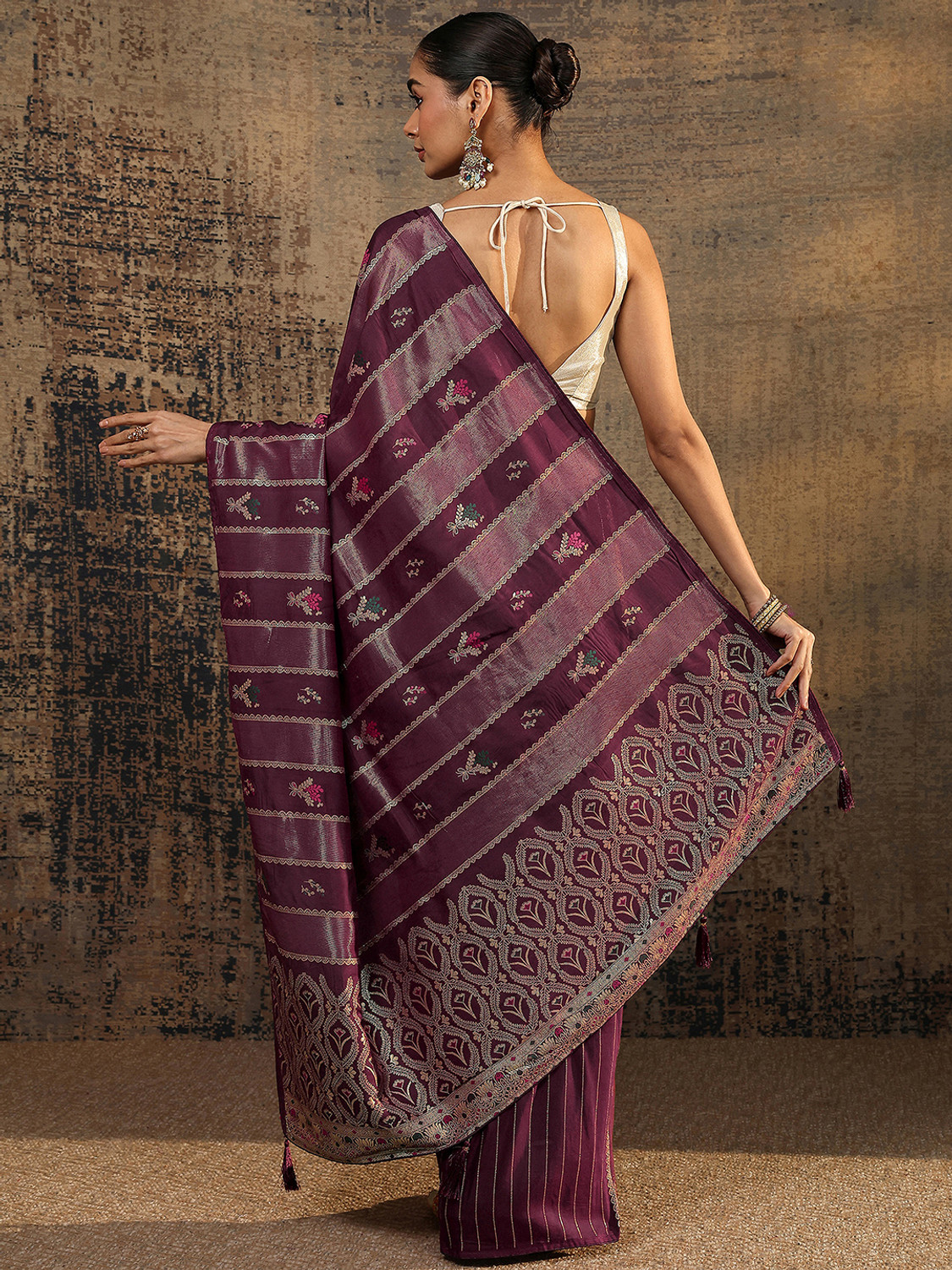 Image of LIBAS Woven Daily Wear Silk Blend Saree