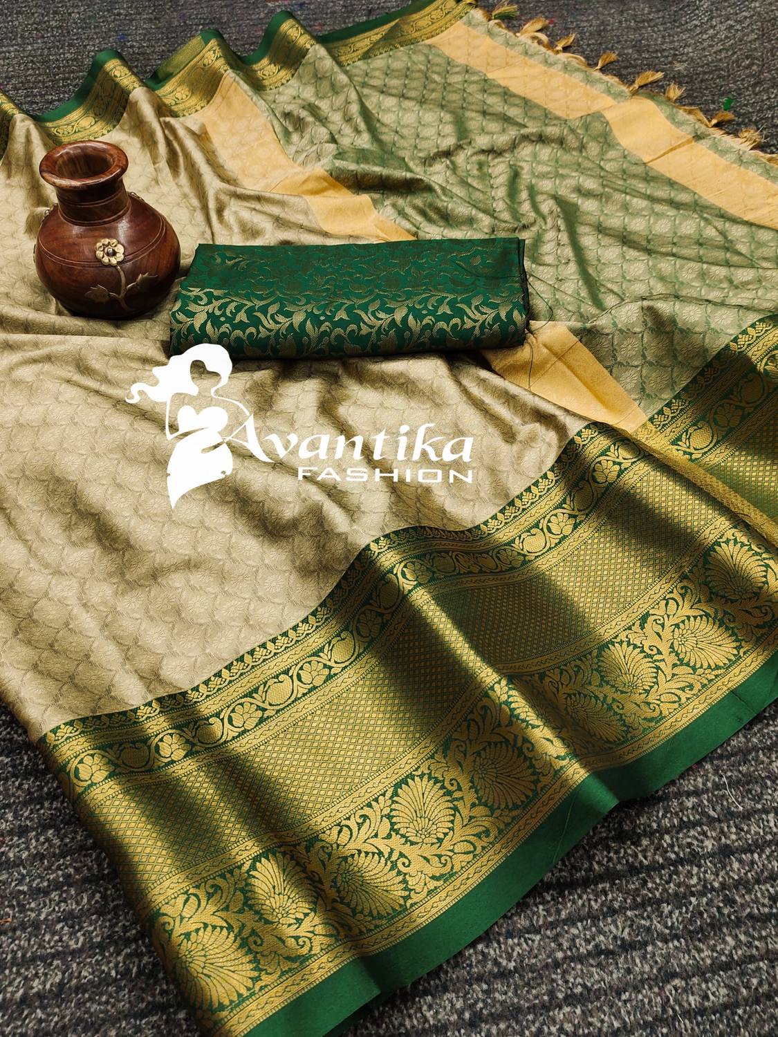 AVANTIKA FASHION Embellished, Woven Banarasi Art Silk, Cotton Sil