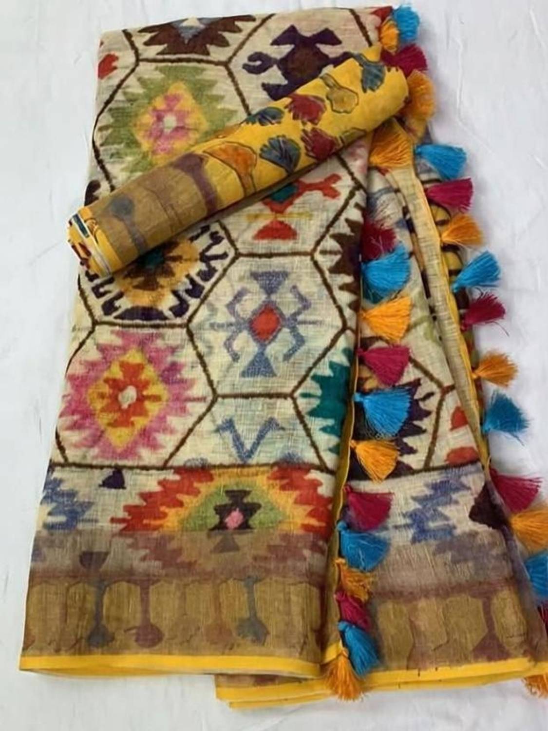 Arpita Fashion Digital Print Bollywood Linen Saree