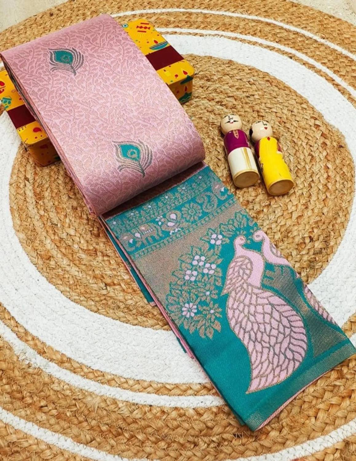 TRENDYSILKSAREE Woven Banarasi Jacquard Saree