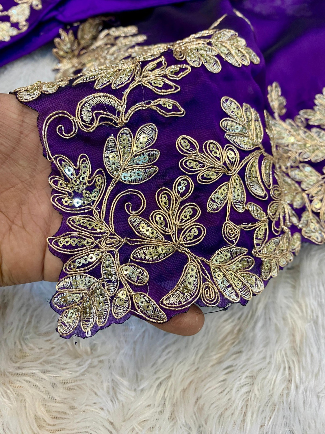 Image of sadika Embroidered Bollywood Silk Blend Saree