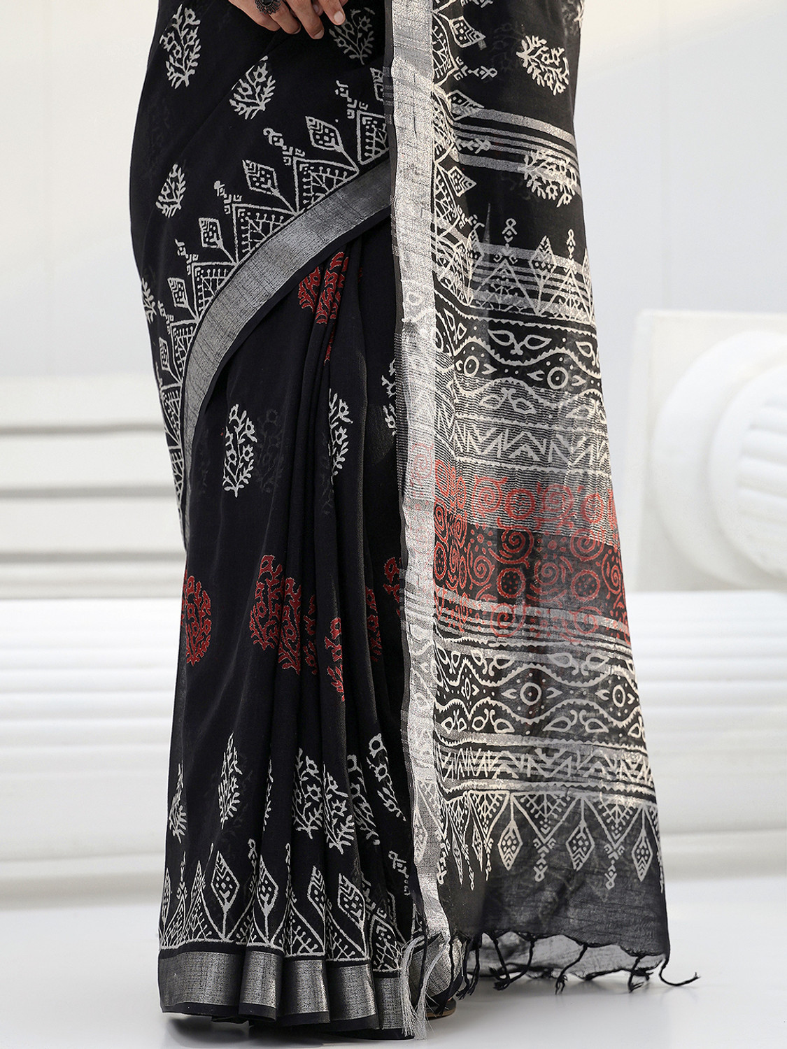 Image of LIBAS Printed Daily Wear Cotton Blend Saree