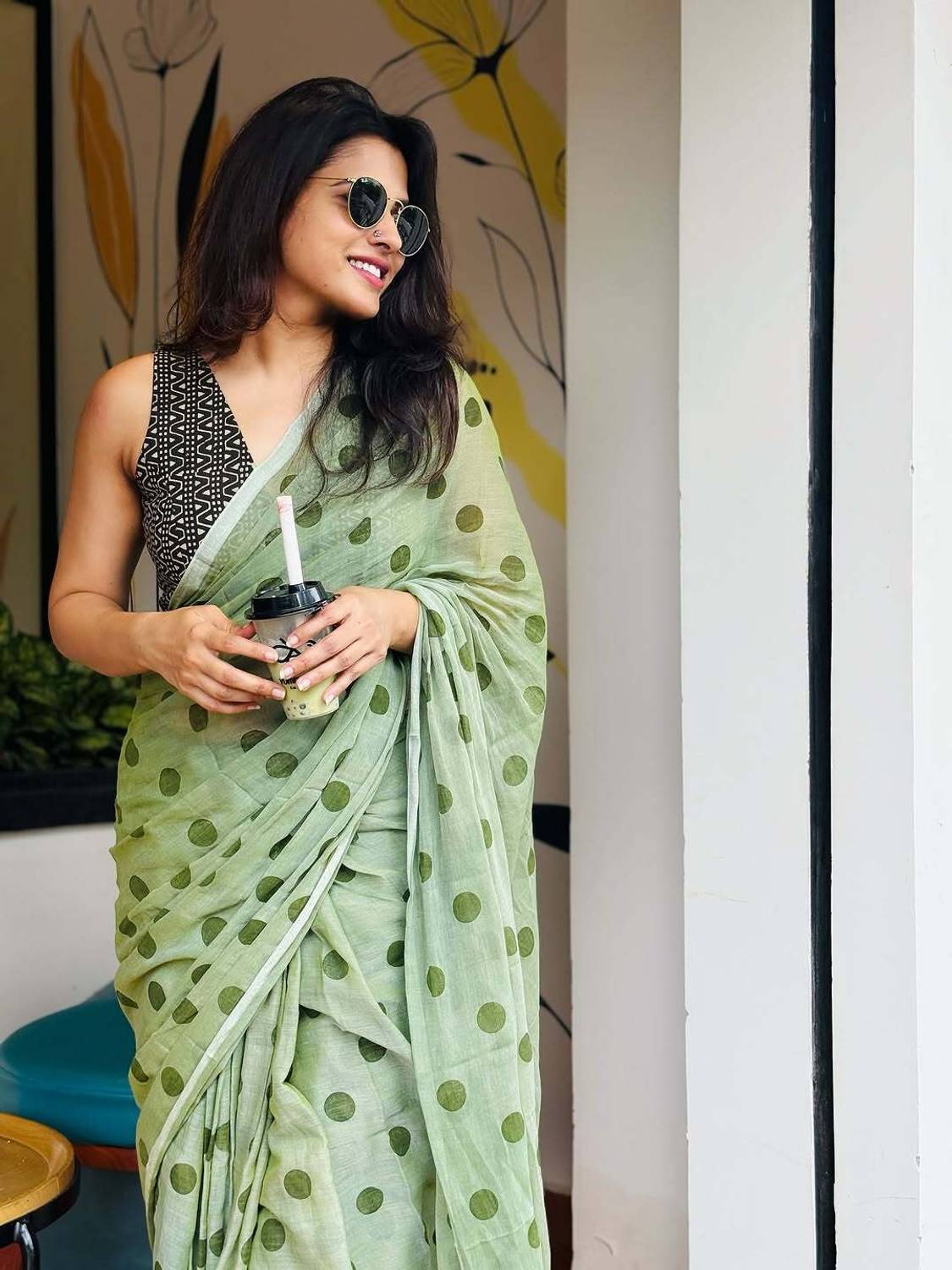 Aquiliq Printed Bollywood Linen Saree