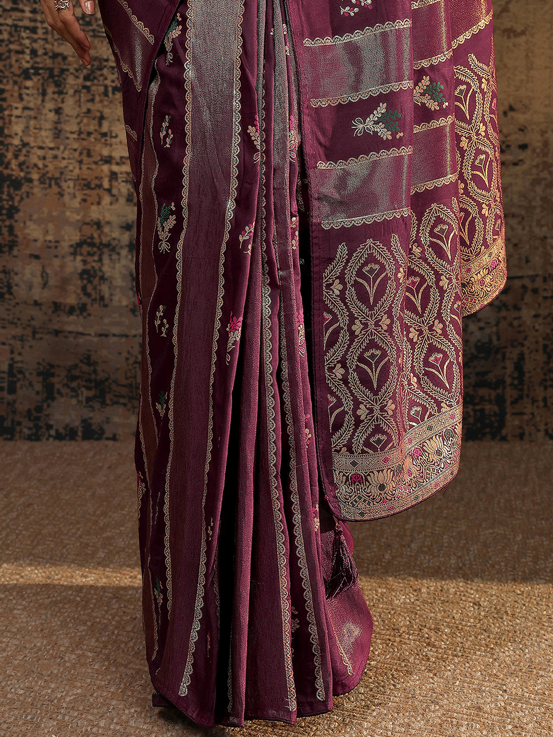 Image of LIBAS Woven Daily Wear Silk Blend Saree