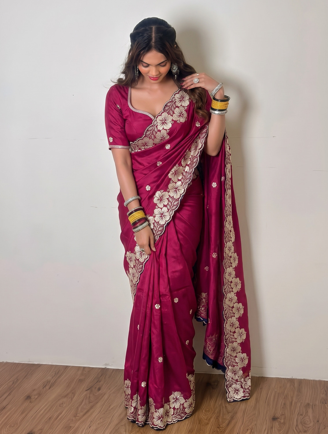 Image of AMIYASILKMILLS Floral Print Bollywood Georgette Saree (Pink)