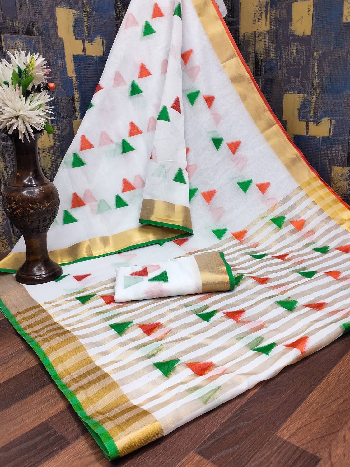 Indshopmart Printed Gadwal Cotton Silk Saree (Multicolor)