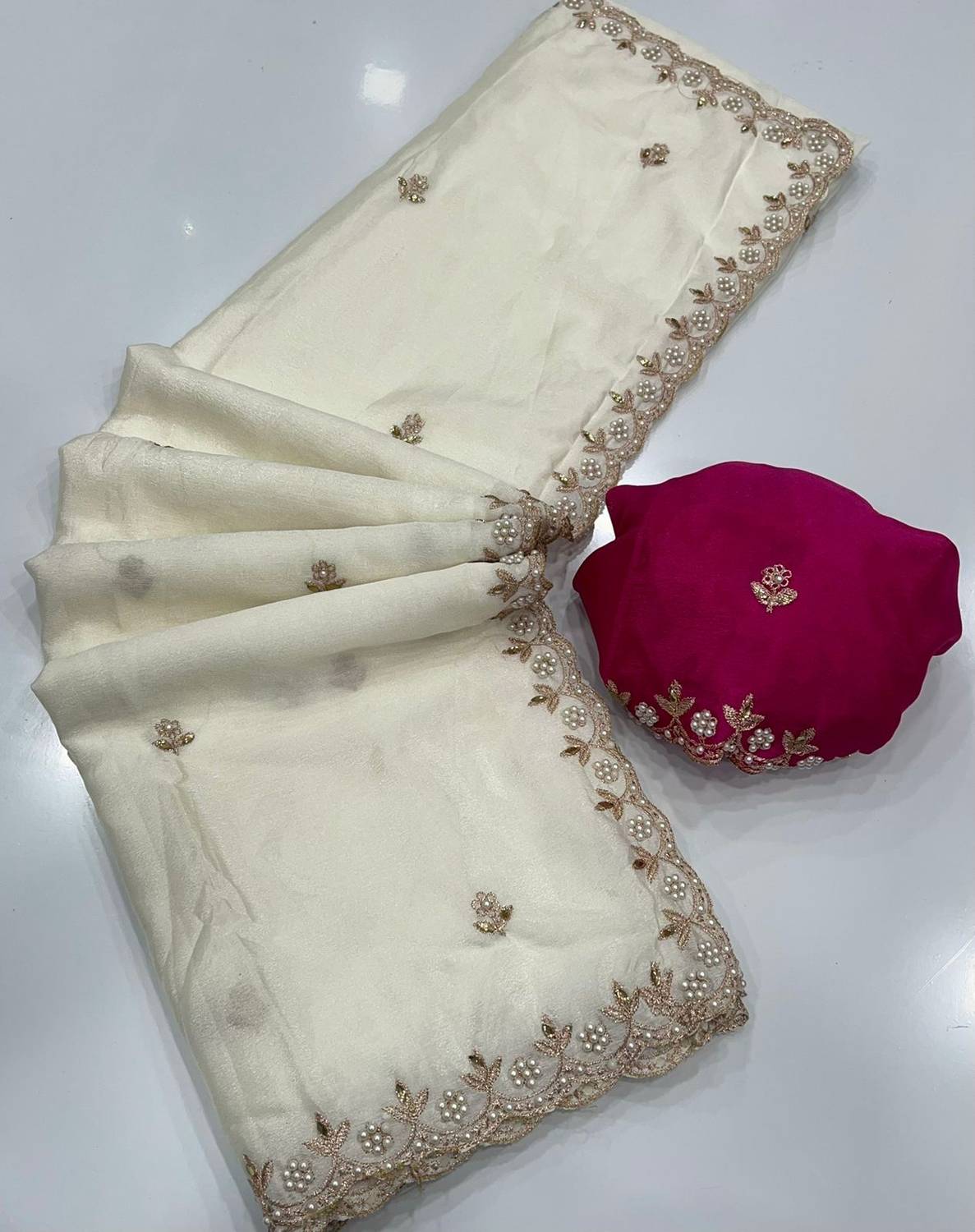 Email Bollywood Chiffon Saree White - Image 2
