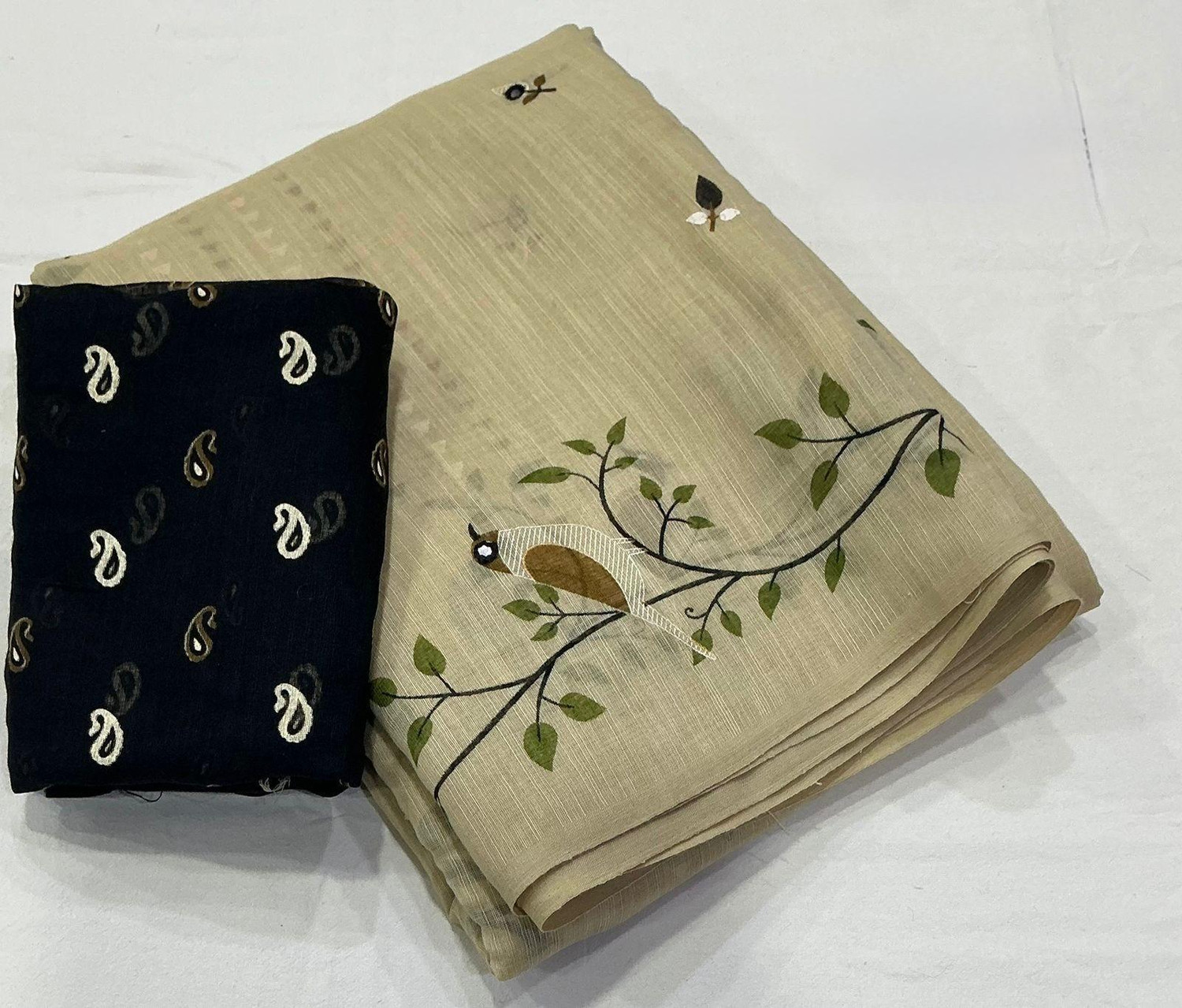 Image of niesha fashion Printed, Floral Print, Paisley Hand Batik Cotton Linen, Linen Saree