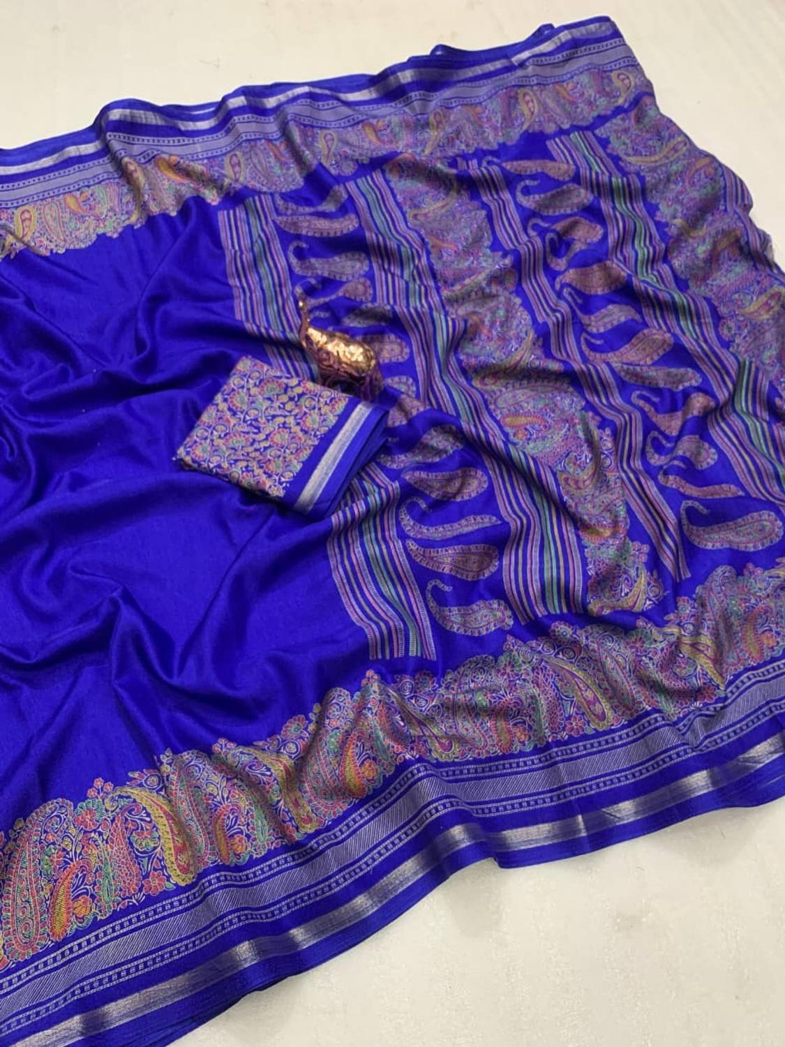 SDGRATITUDE Paisley, Woven, Floral Print Daily Wear Tussar Silk, Pure Silk Saree