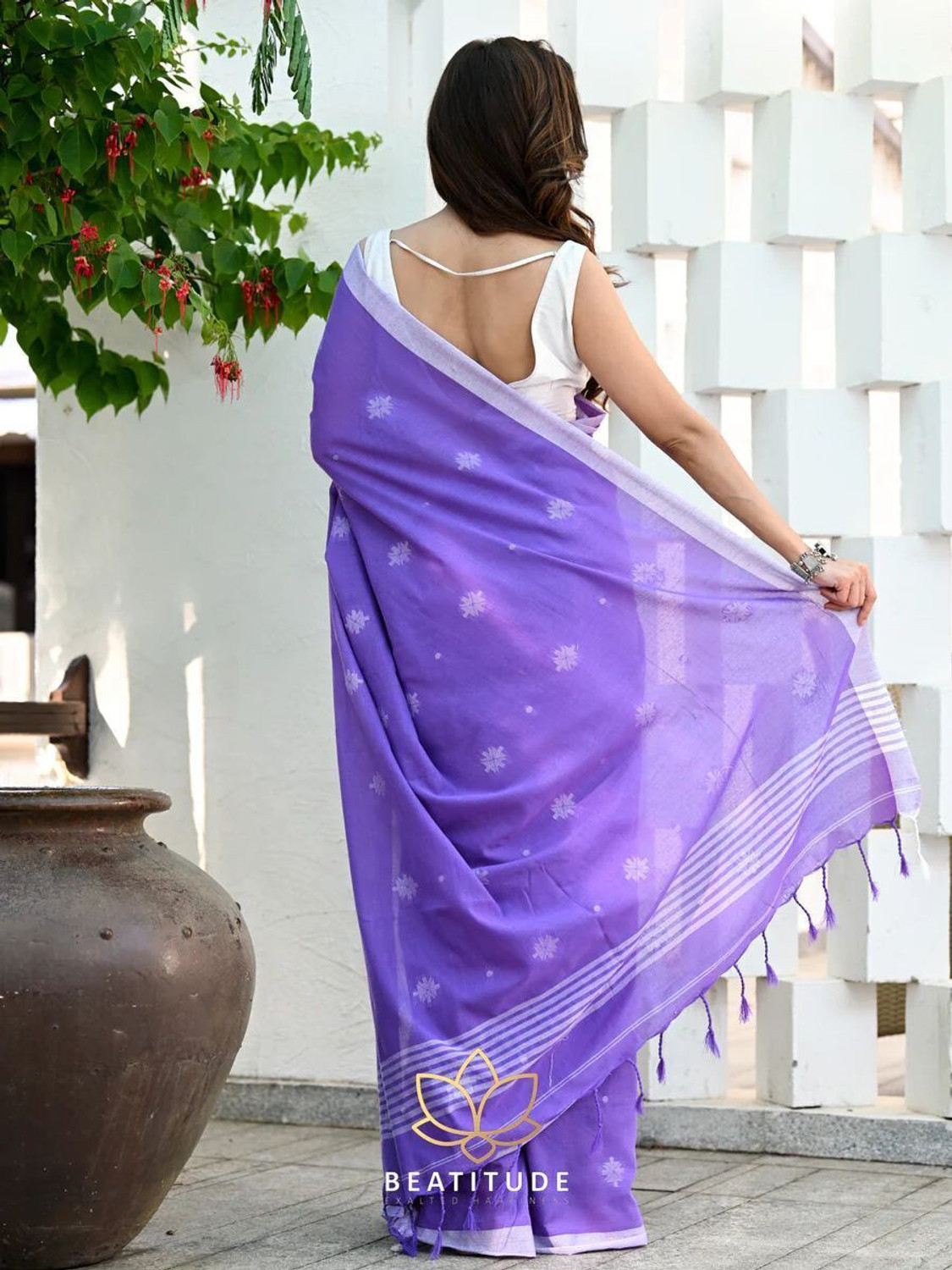 Image of Tanisha Saree House Floral Print, Solid /Plain Handloom Cotton Linen Saree