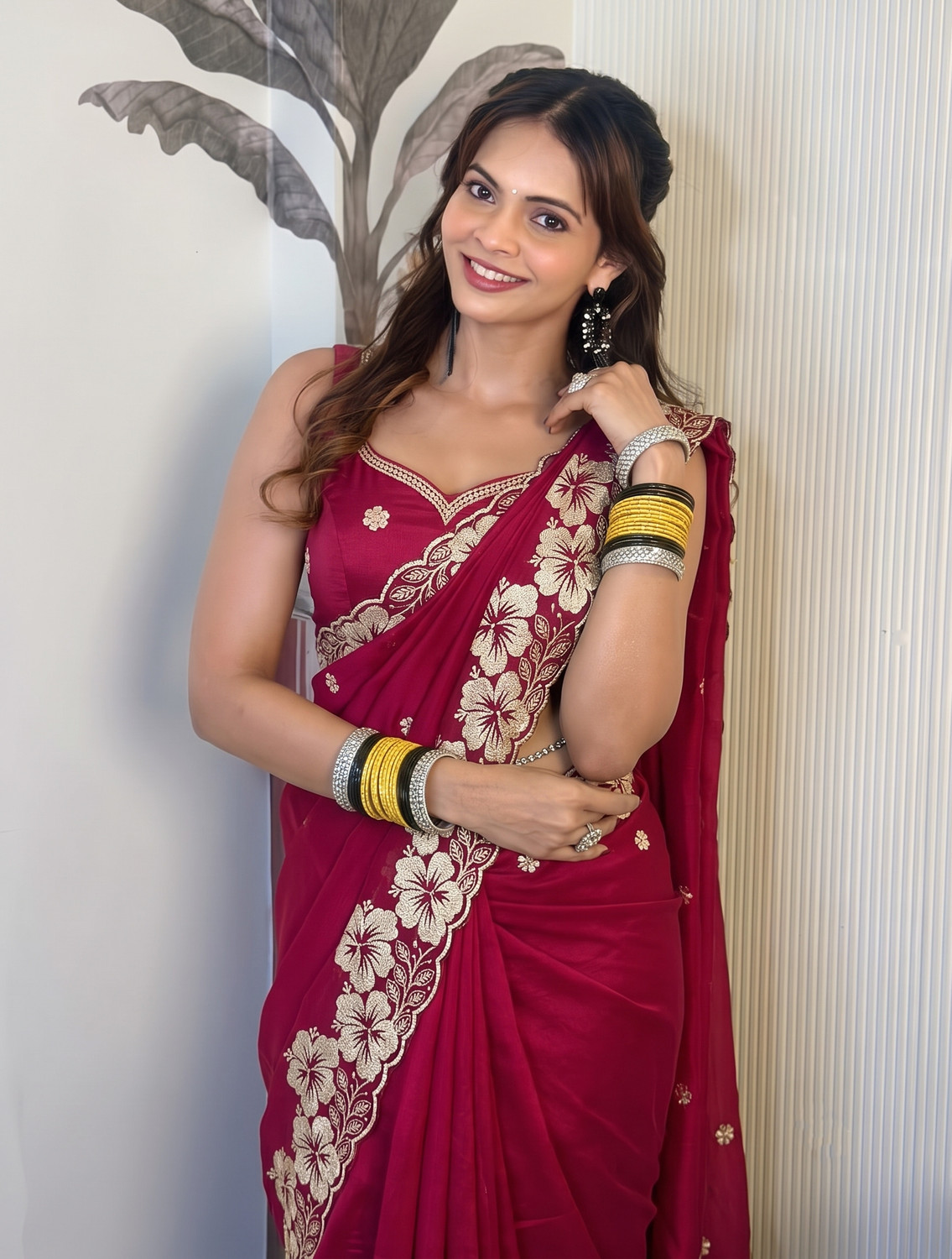 Image of AMIYASILKMILLS Floral Print Bollywood Georgette Saree (Pink)