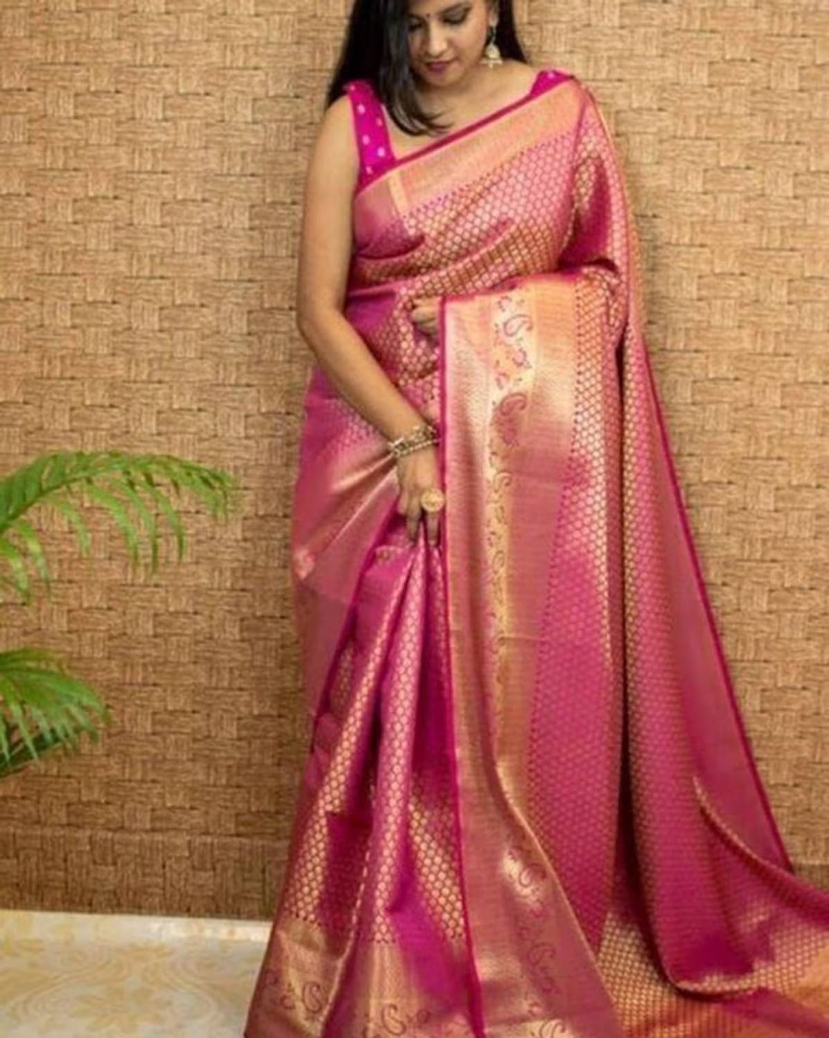 KanjiQueen Woven, Self Design Banarasi Silk Blend, Pure Silk Sare