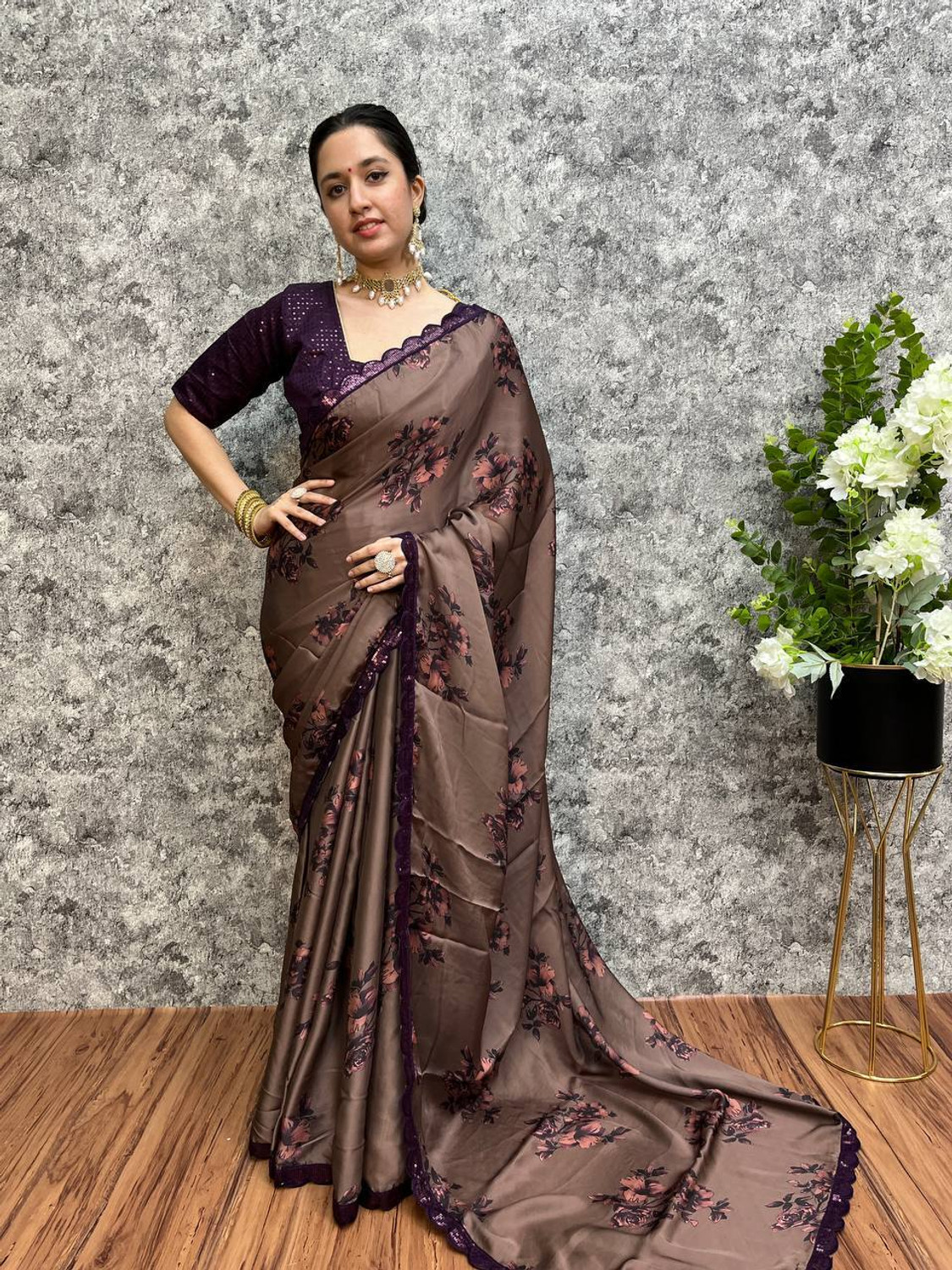 Image of SILKORA Floral Print, Embellished Bollywood Satin, Georgette Saree