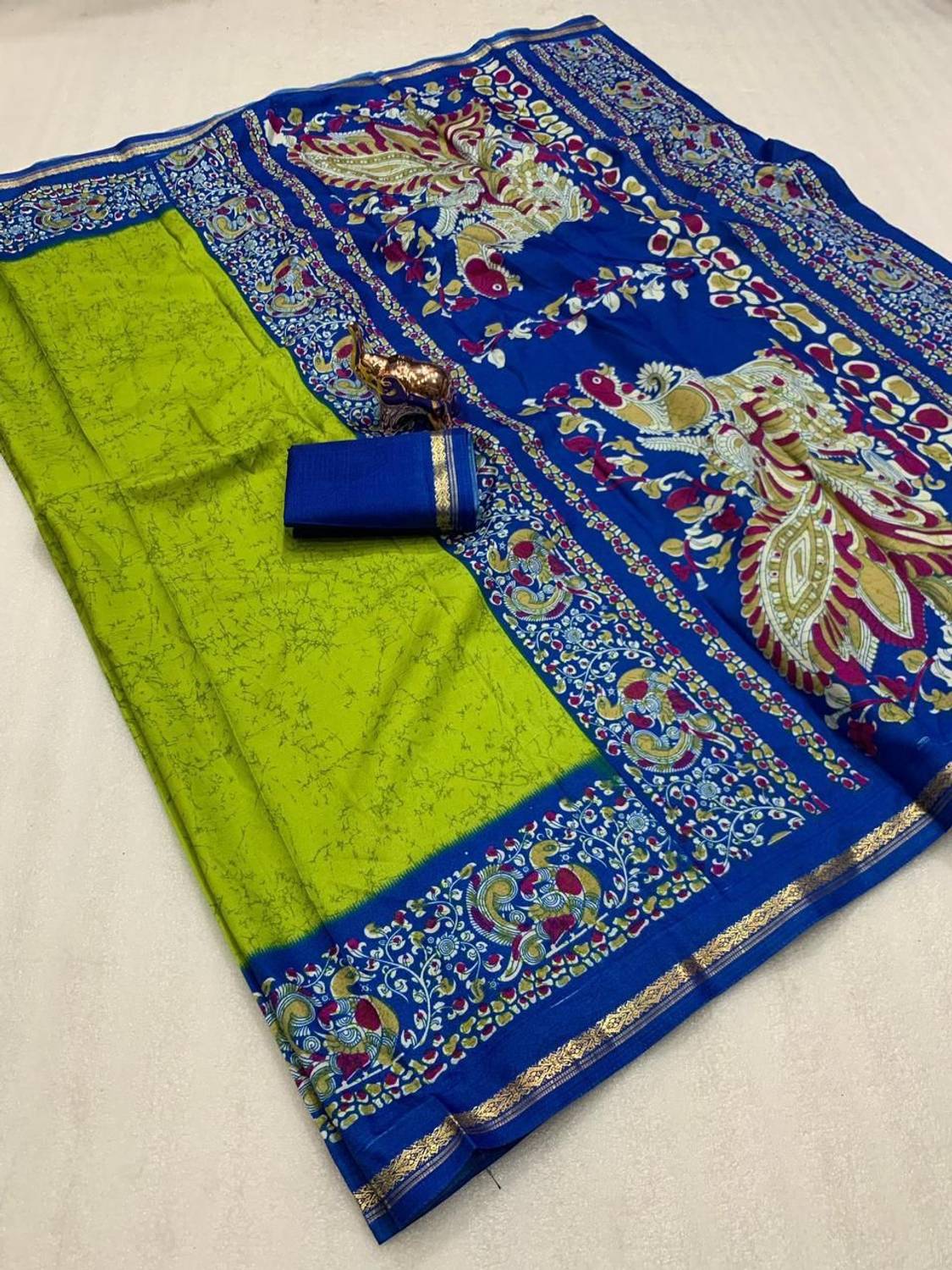 SDGRATITUDE Woven Daily Wear Pure Silk, Polyester Saree