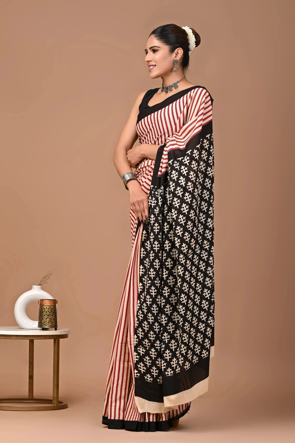 Image of DHIMS TOGGERY Printed Daily Wear Pure Cotton Saree