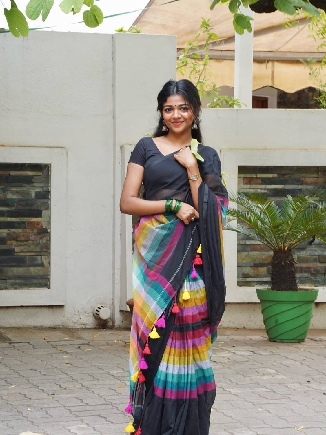 Bengali Vibes Striped Handloom Pure Cotton Saree