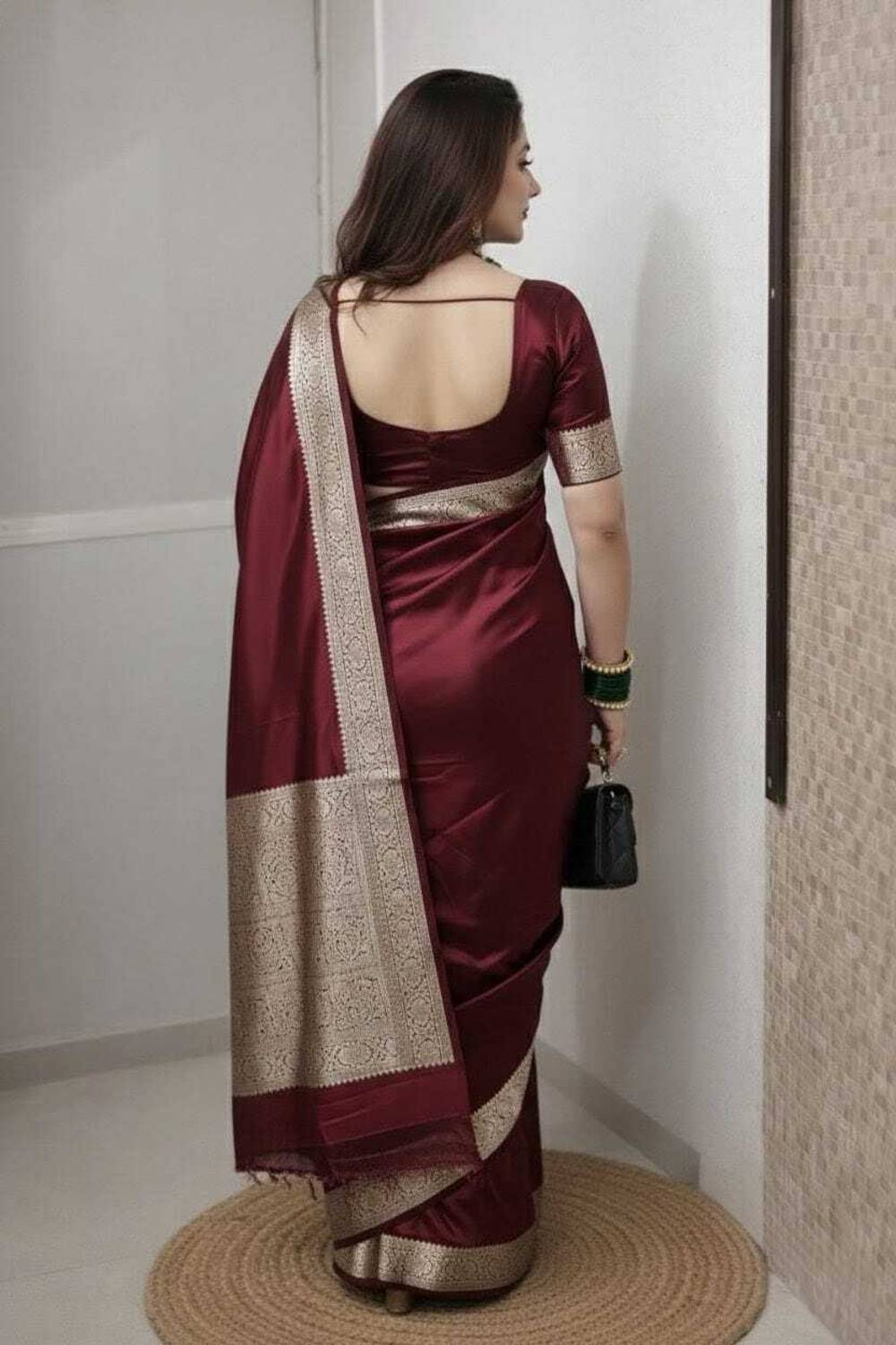 Sijileen Woven Banarasi Satin Saree Red - Image 5
