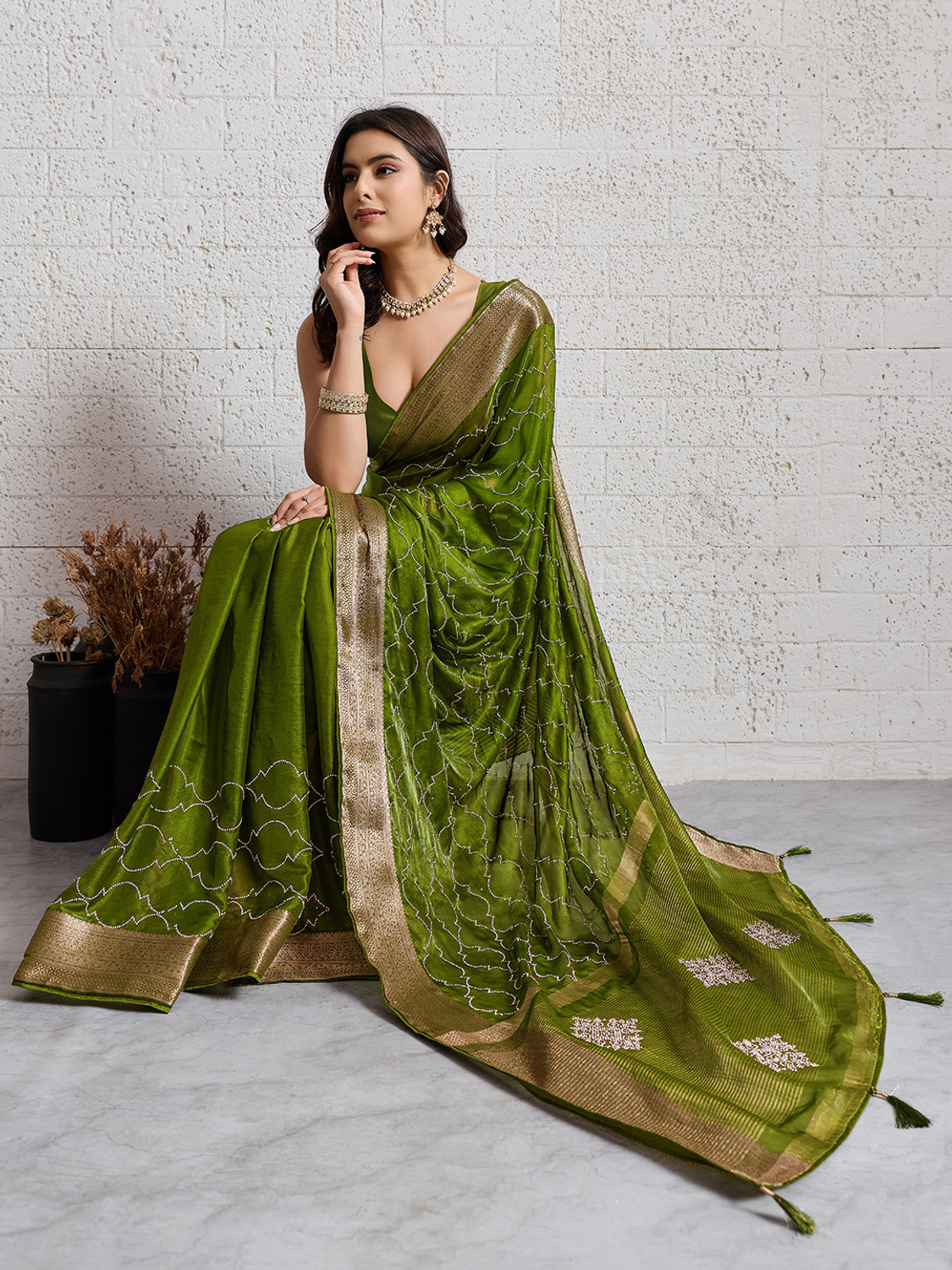 Image of SOHINI NX Embellished Bollywood Satin Saree
