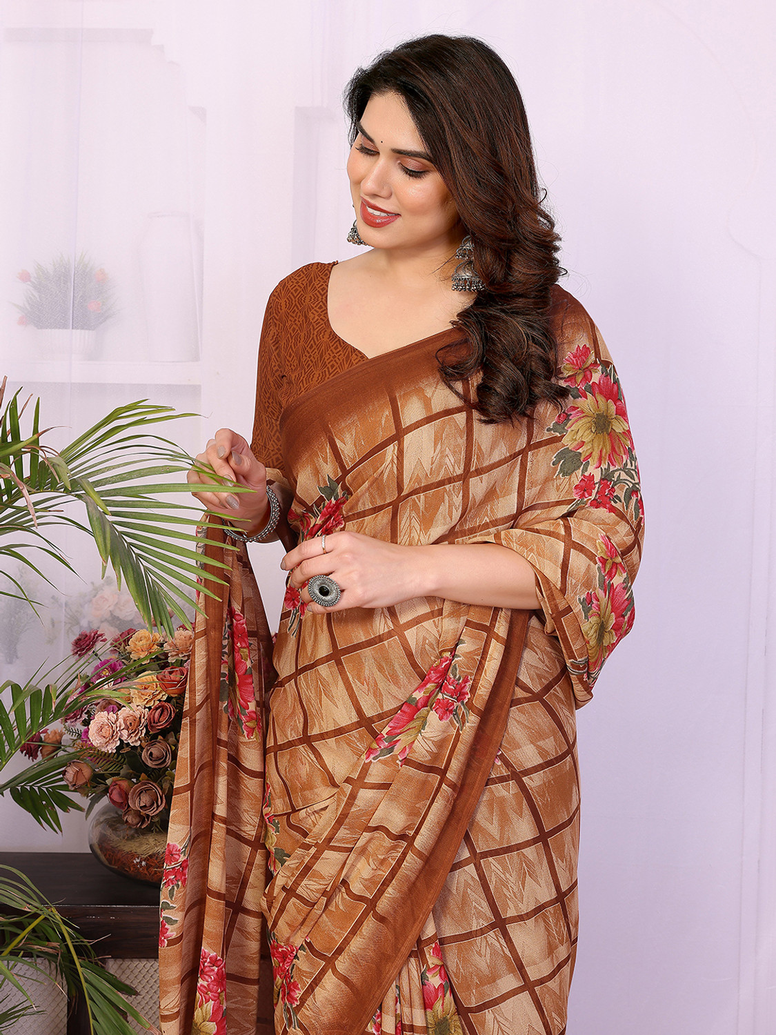 Image of kashvi sarees Floral Print Daily Wear Georgette Saree