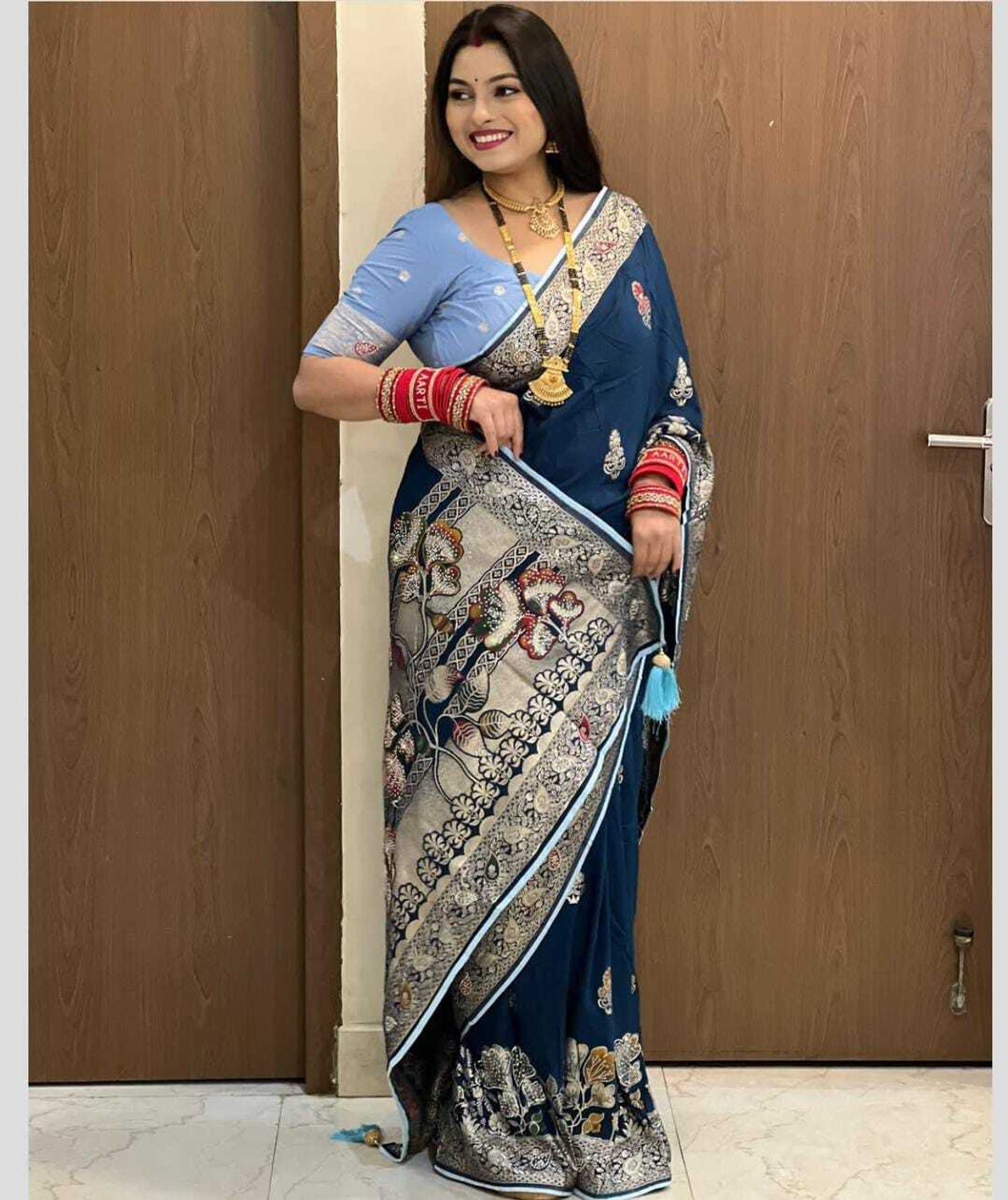 Image of Gajj Kesari World Woven Banarasi Pure Silk Saree (Multicolor)